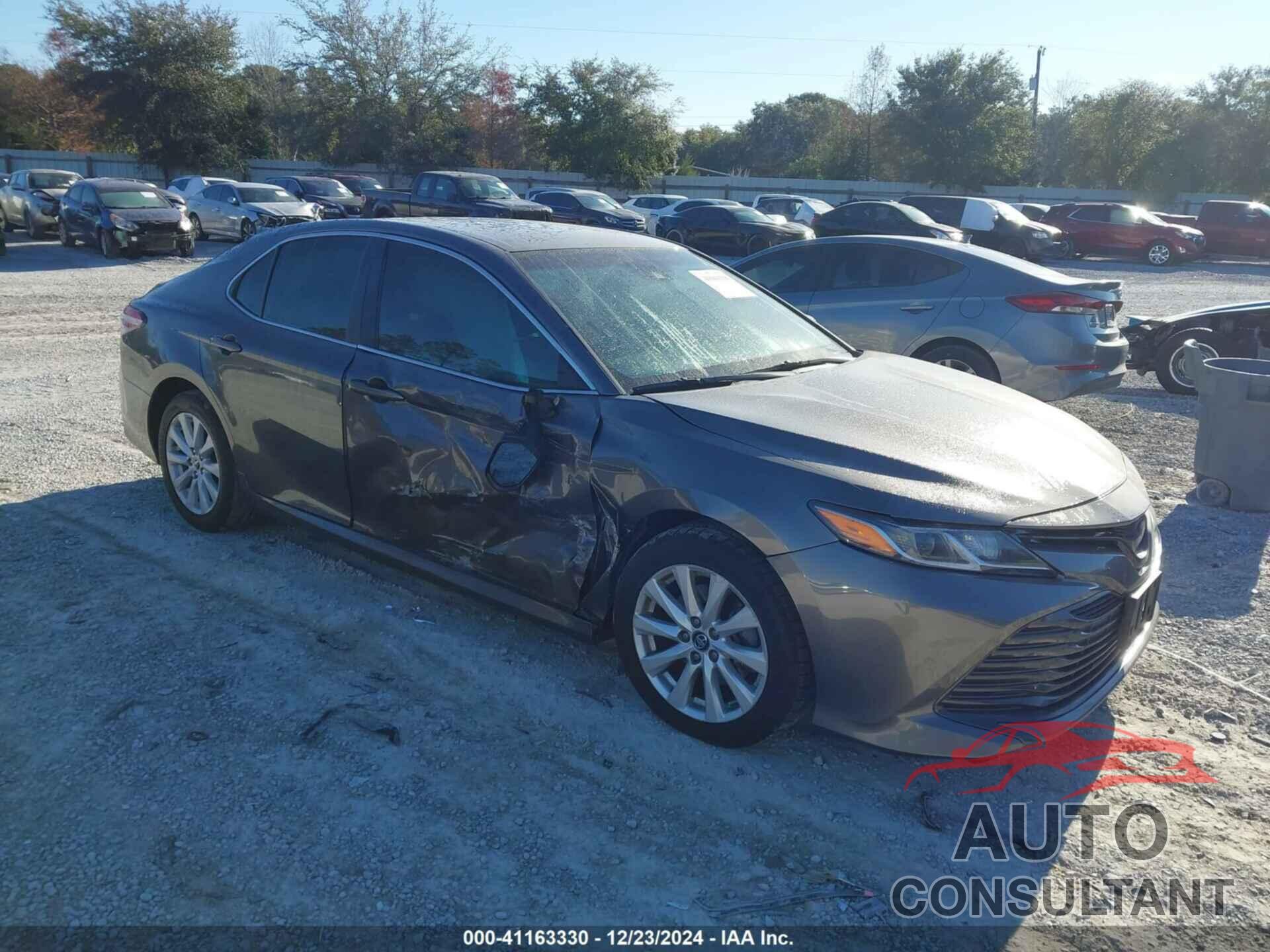 TOYOTA CAMRY 2018 - 4T1B11HK5JU604019