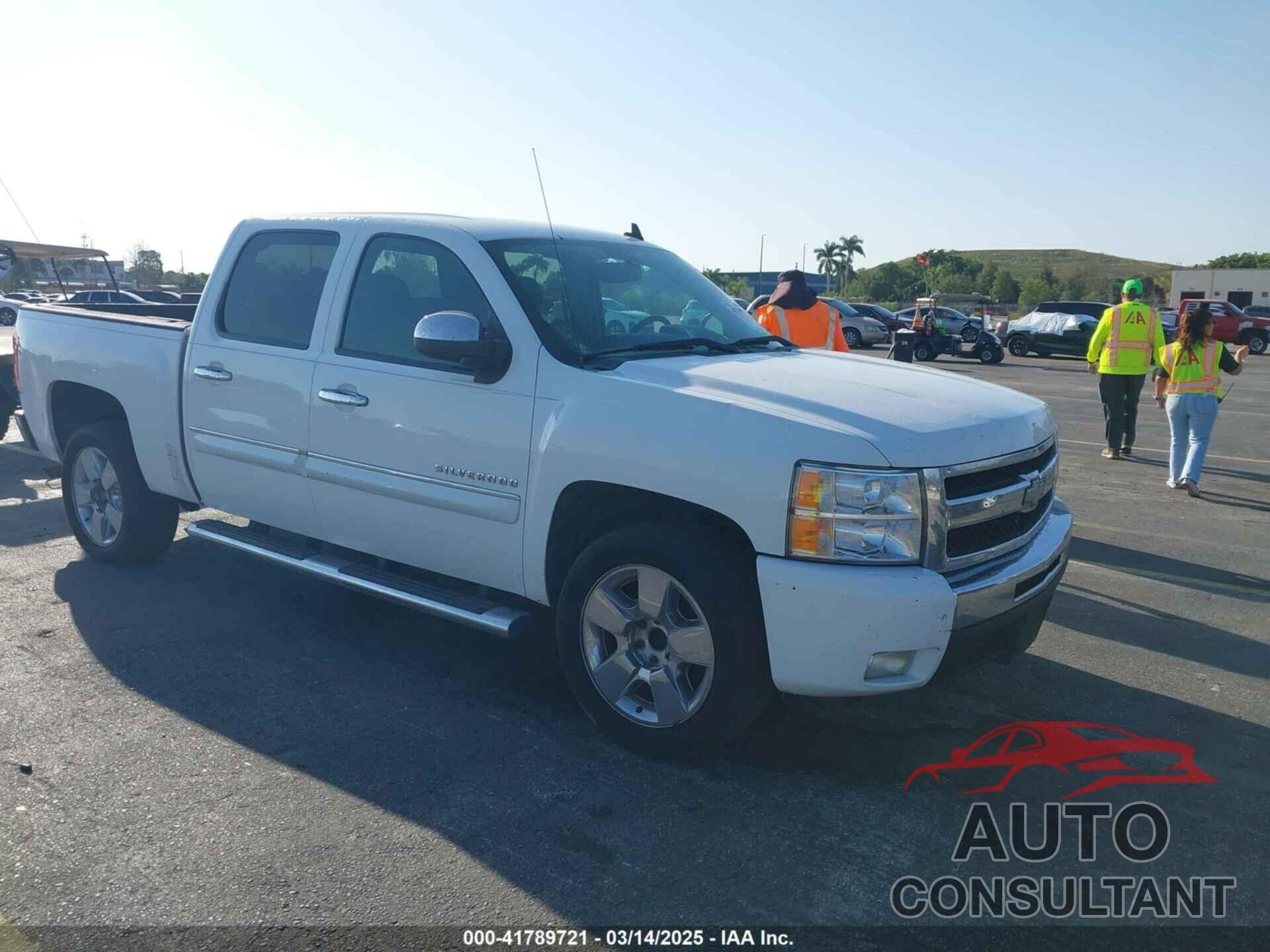 CHEVROLET SILVERADO 1500 2011 - 3GCPCSE04BG206902