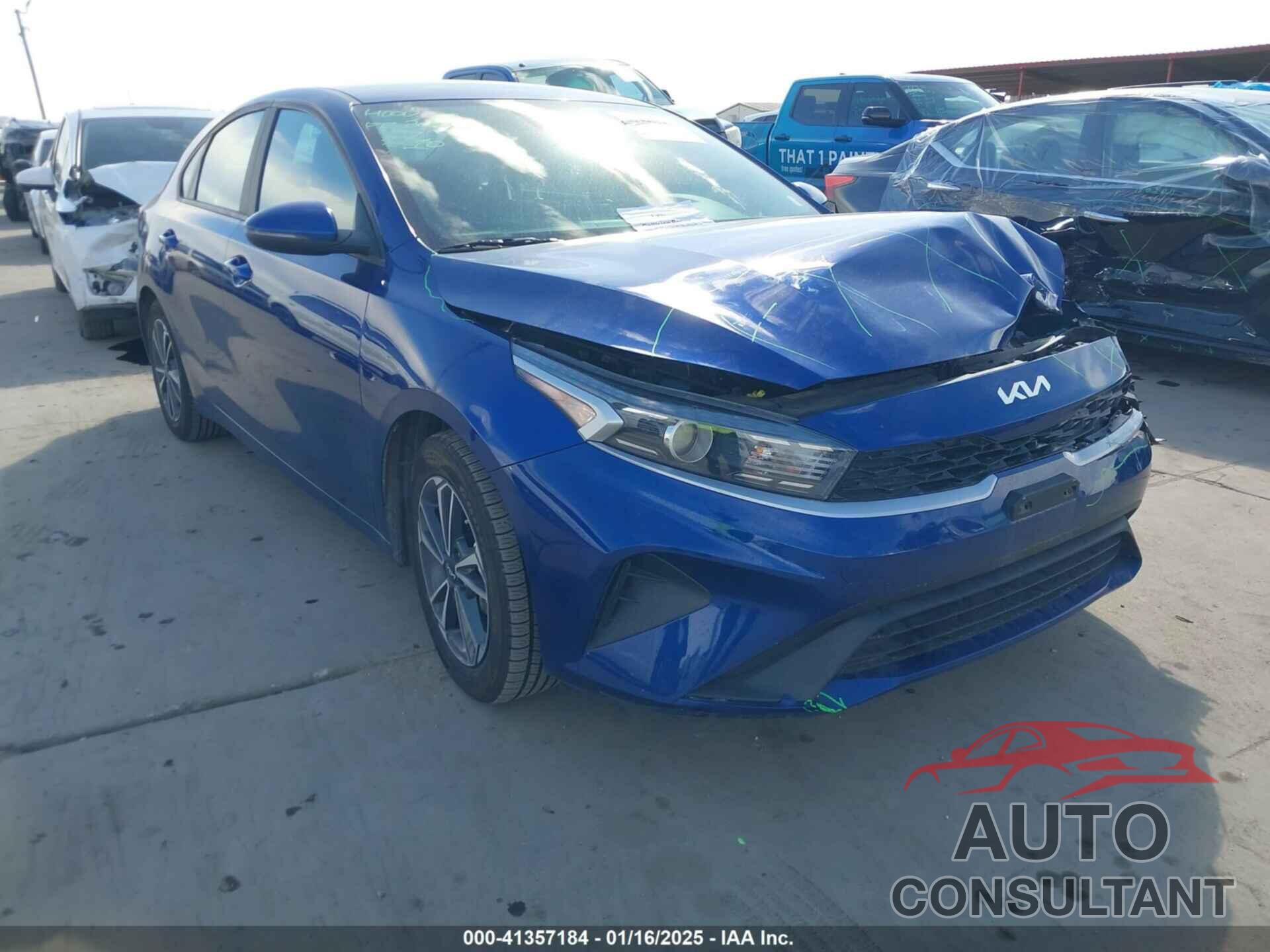 KIA FORTE 2023 - 3KPF24AD0PE557957