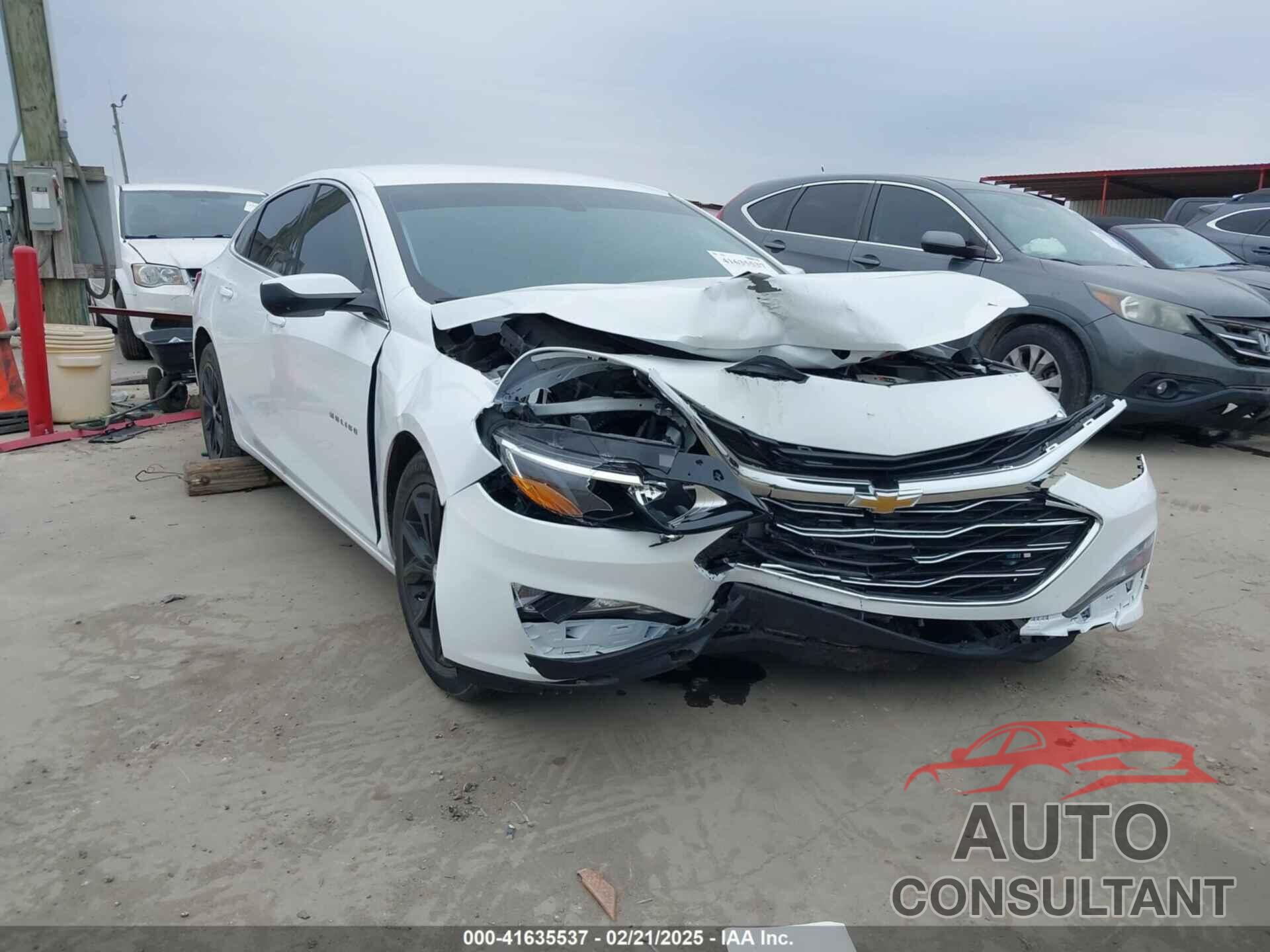 CHEVROLET MALIBU 2021 - 1G1ZD5ST5MF045933
