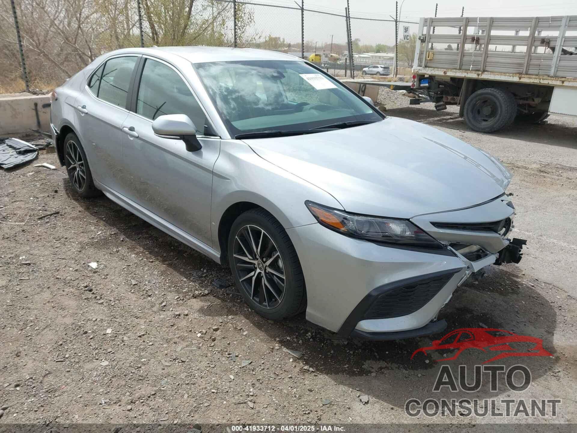 TOYOTA CAMRY 2024 - 4T1G11AK8RU857671