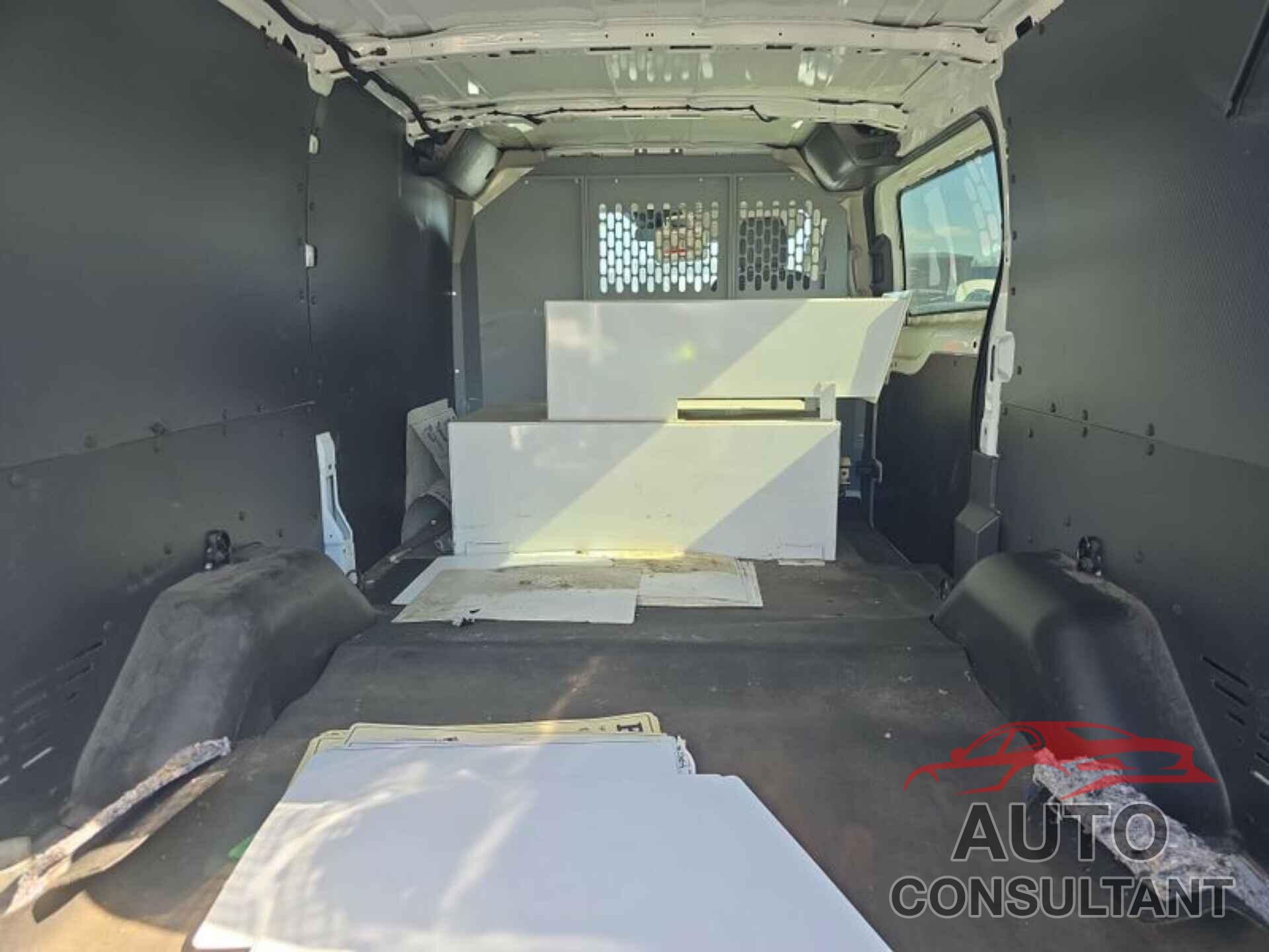 FORD TRANSIT-150 2018 - 1FTYE1YM9JKB52043