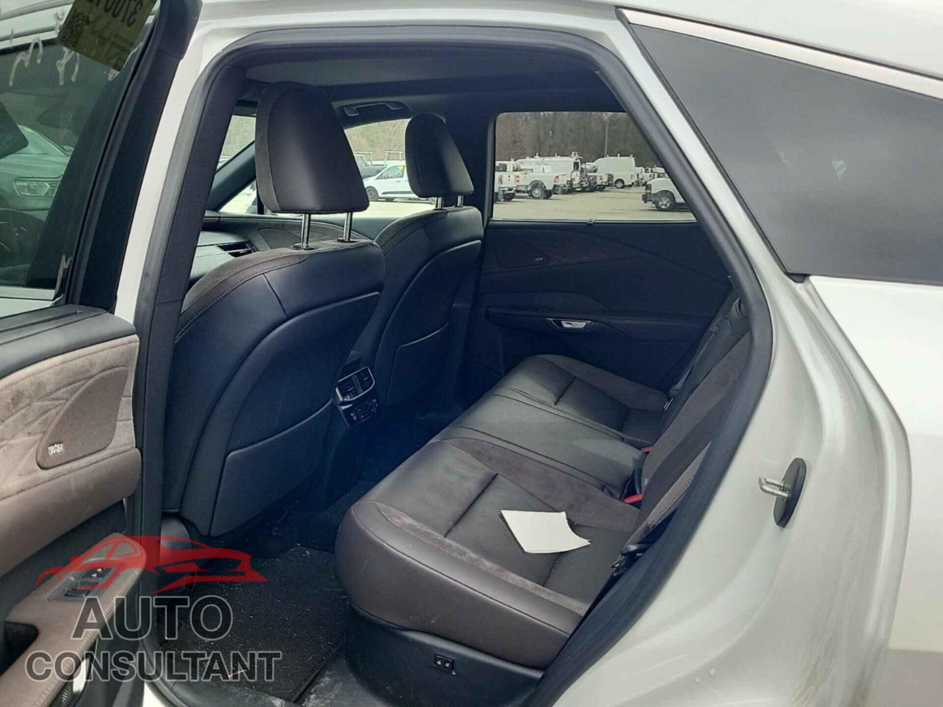 LEXUS RX 2023 - 2T2BAMCA5PC015767
