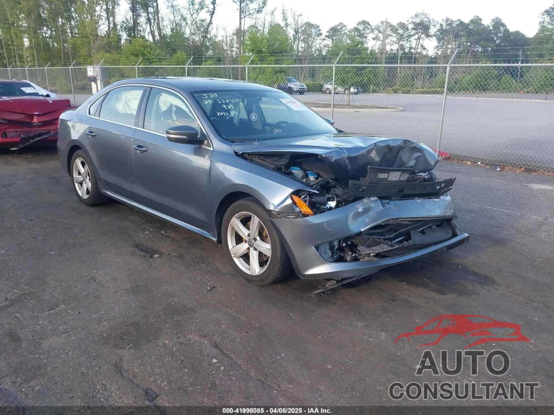VOLKSWAGEN PASSAT 2013 - 1VWBP7A31DC114399