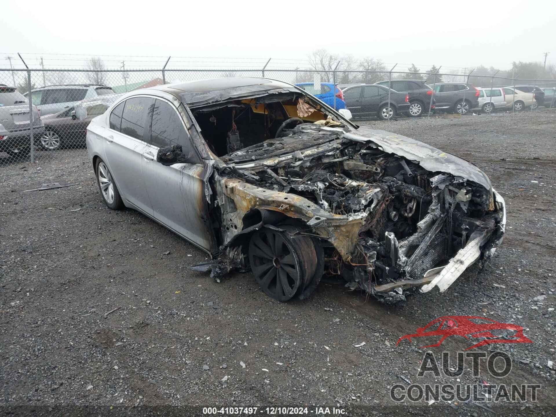 BMW 740I 2011 - WBAKA4C50BC392481