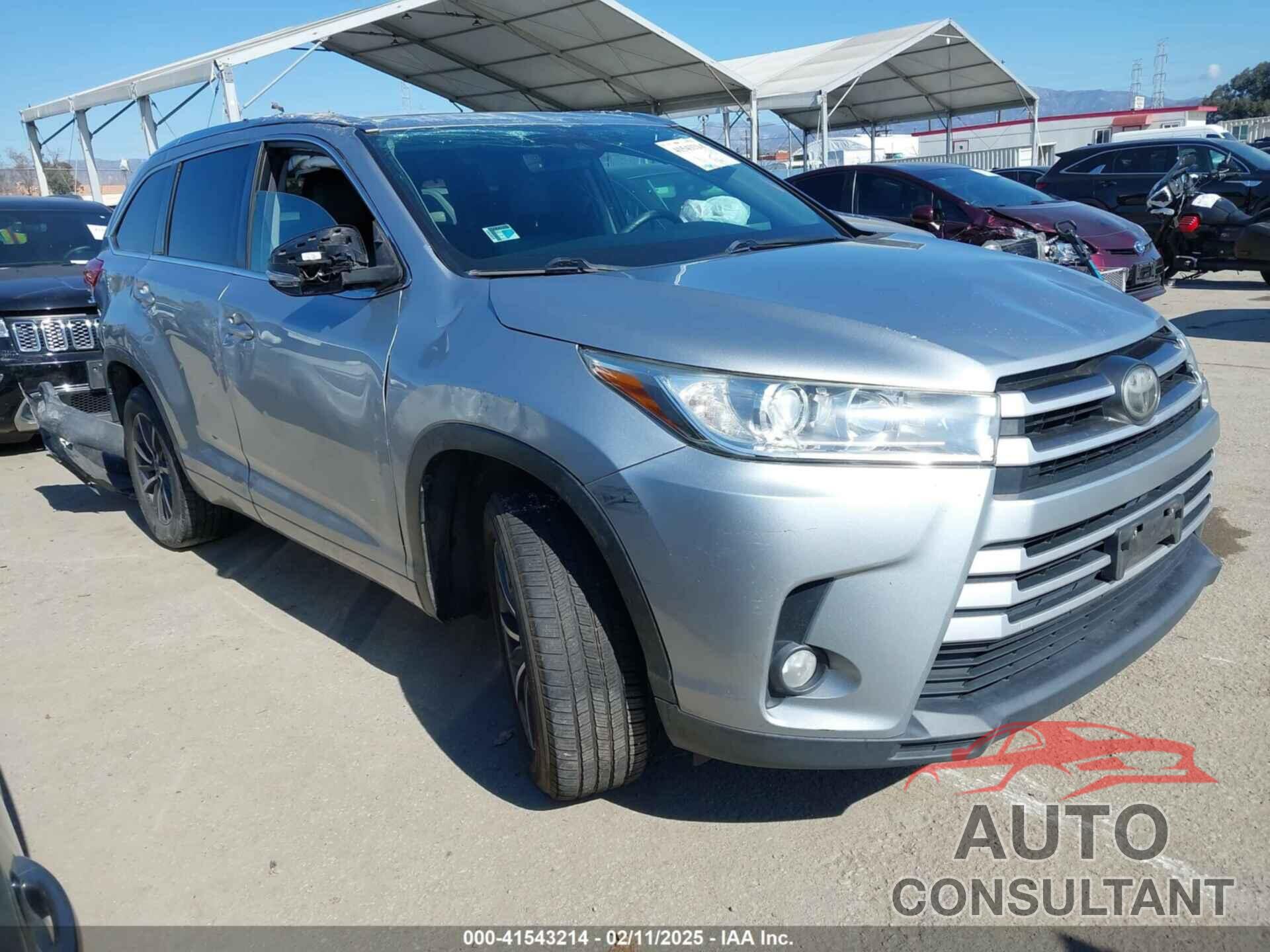TOYOTA HIGHLANDER 2017 - 5TDKZRFH1HS191033