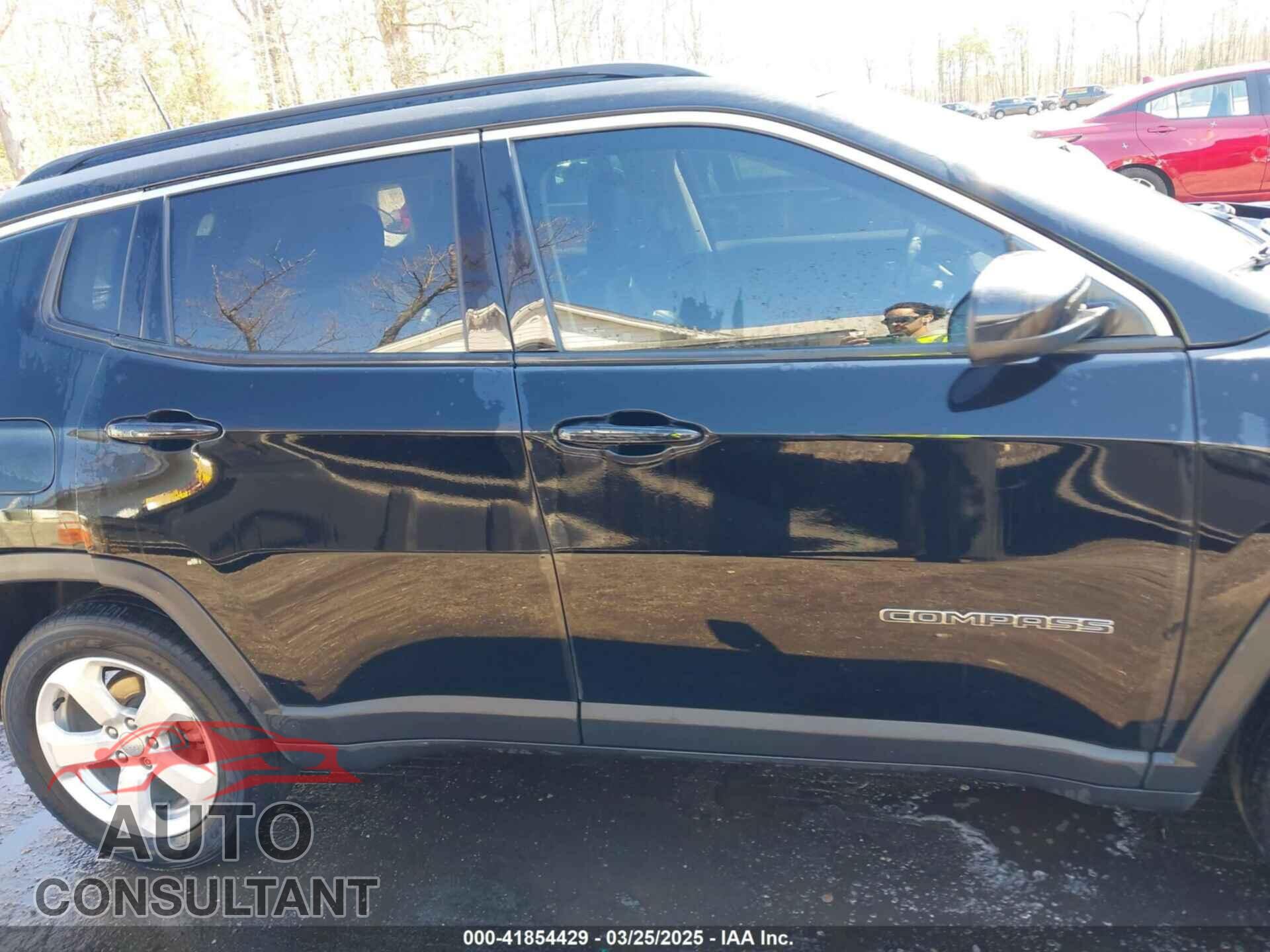 JEEP COMPASS 2021 - 3C4NJDBB8MT558325