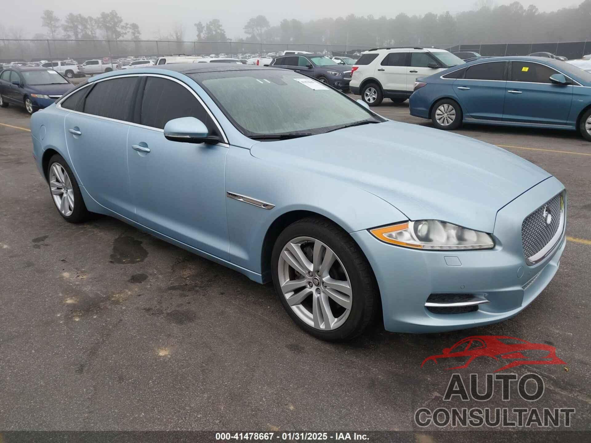 JAGUAR XJ 2013 - SAJWA2G13DLV57881