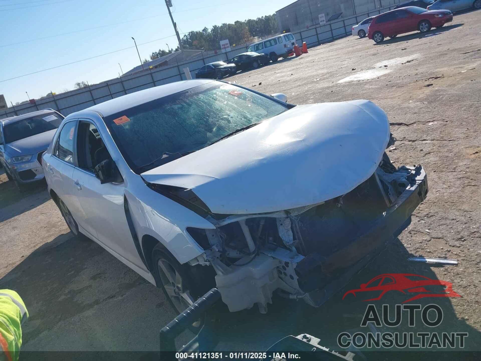 TOYOTA CAMRY 2014 - 4T1BF1FK8EU459181