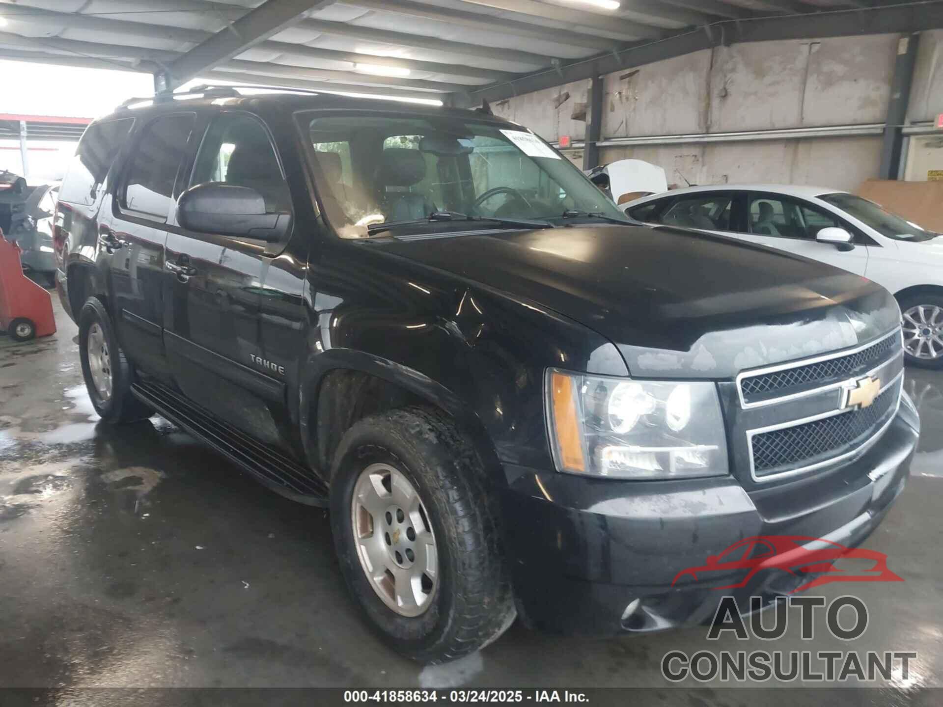 CHEVROLET TAHOE 2013 - 1GNSCBE01DR342960