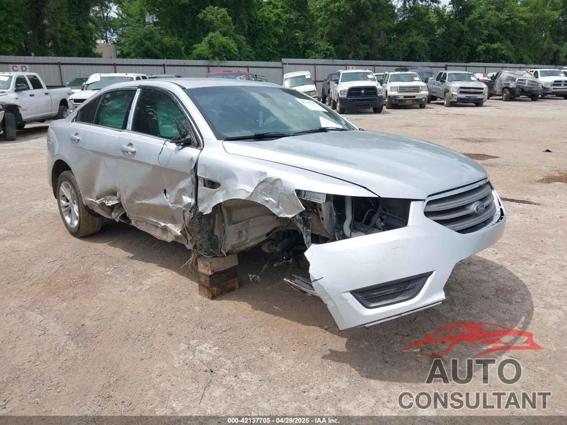 FORD TAURUS 2018 - 1FAHP2E80JG111770