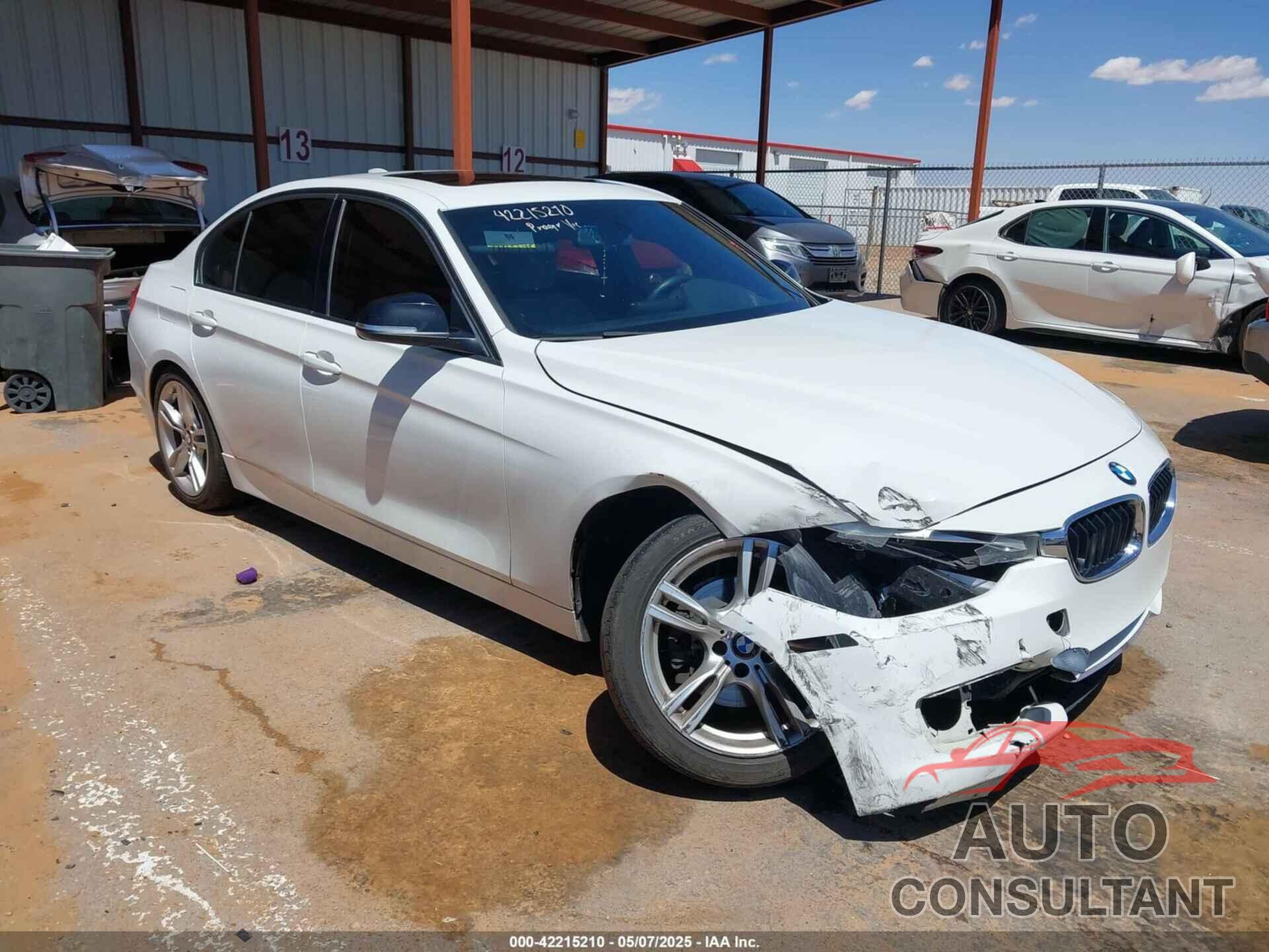 BMW 328I 2013 - WBA3A5G59DNP25868