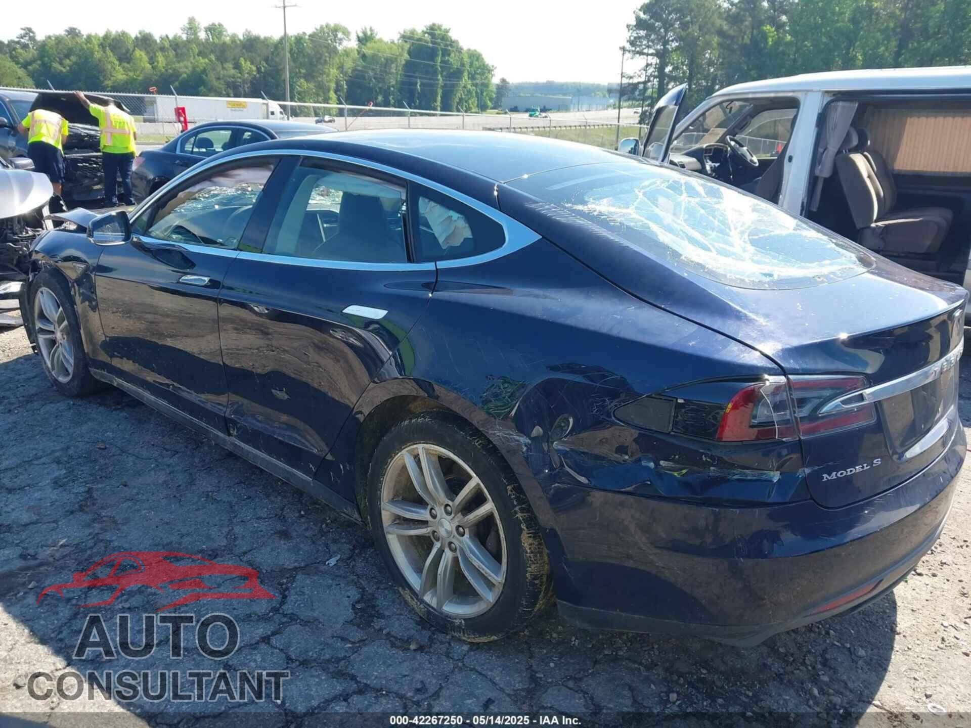TESLA MODEL S 2014 - 5YJSA1H14EFP44251