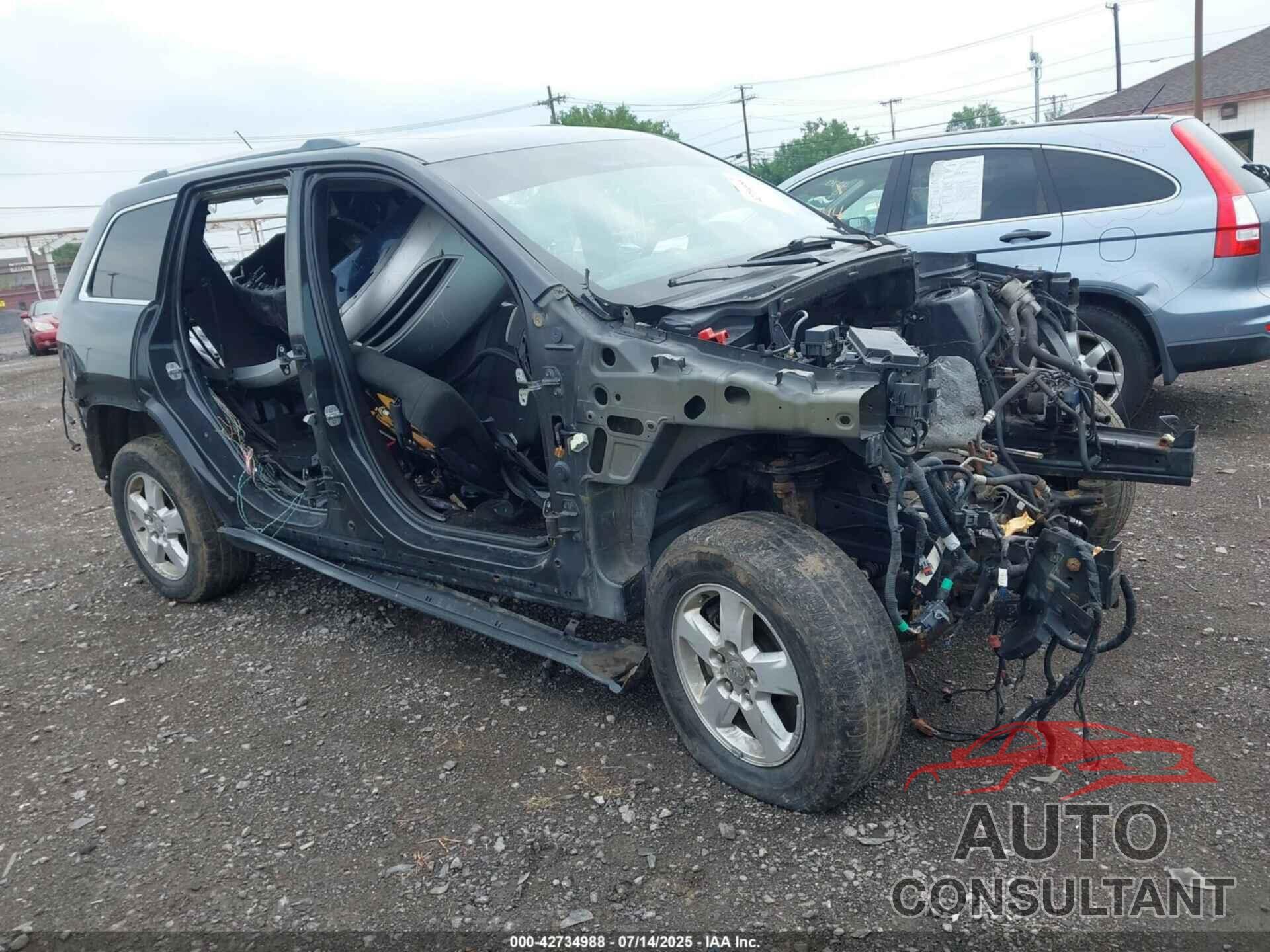 JEEP GRAND CHEROKEE 2011 - 1J4RR4GGXBC717735