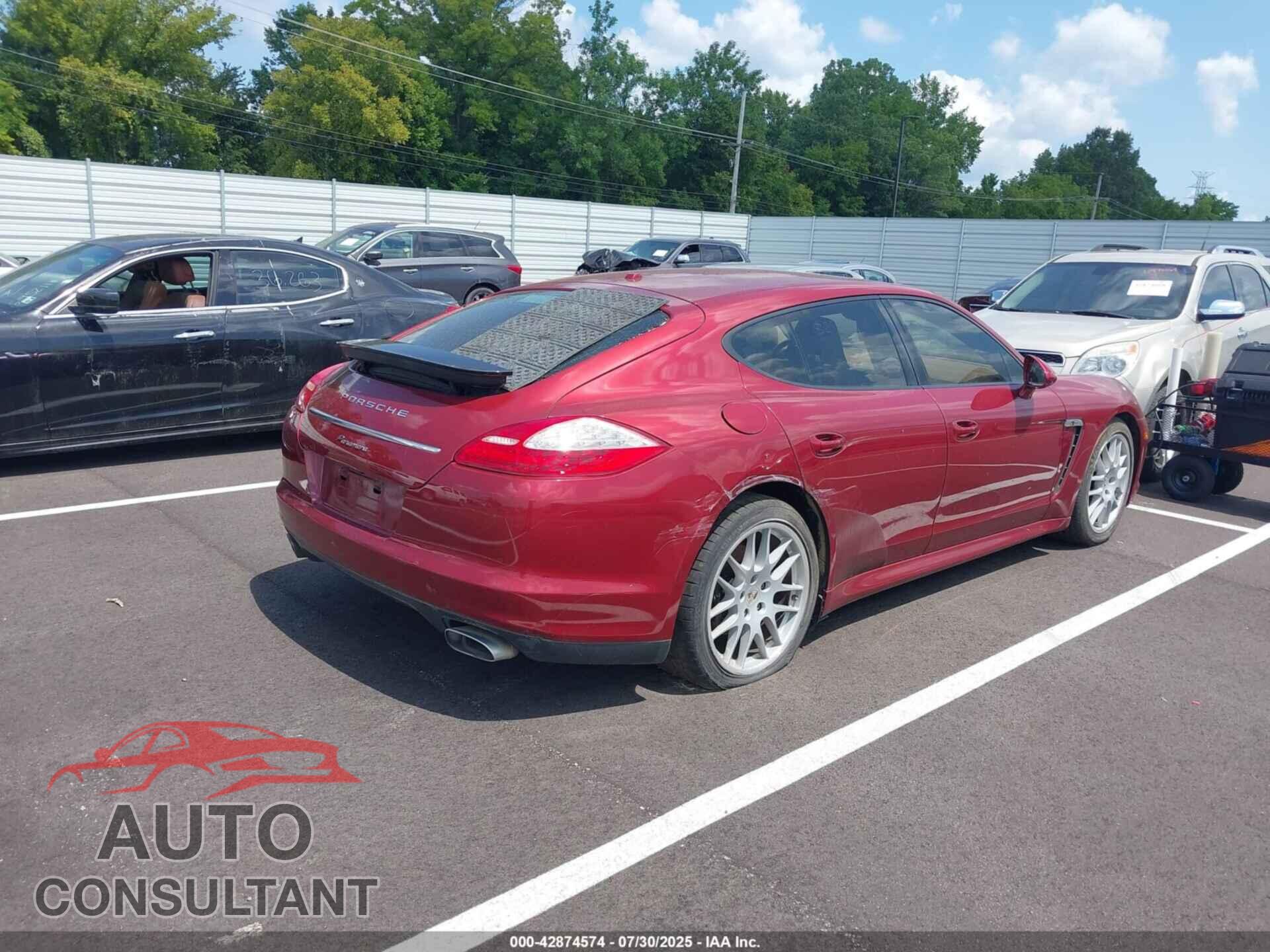 PORSCHE PANAMERA 2011 - WP0AA2A74BL010928