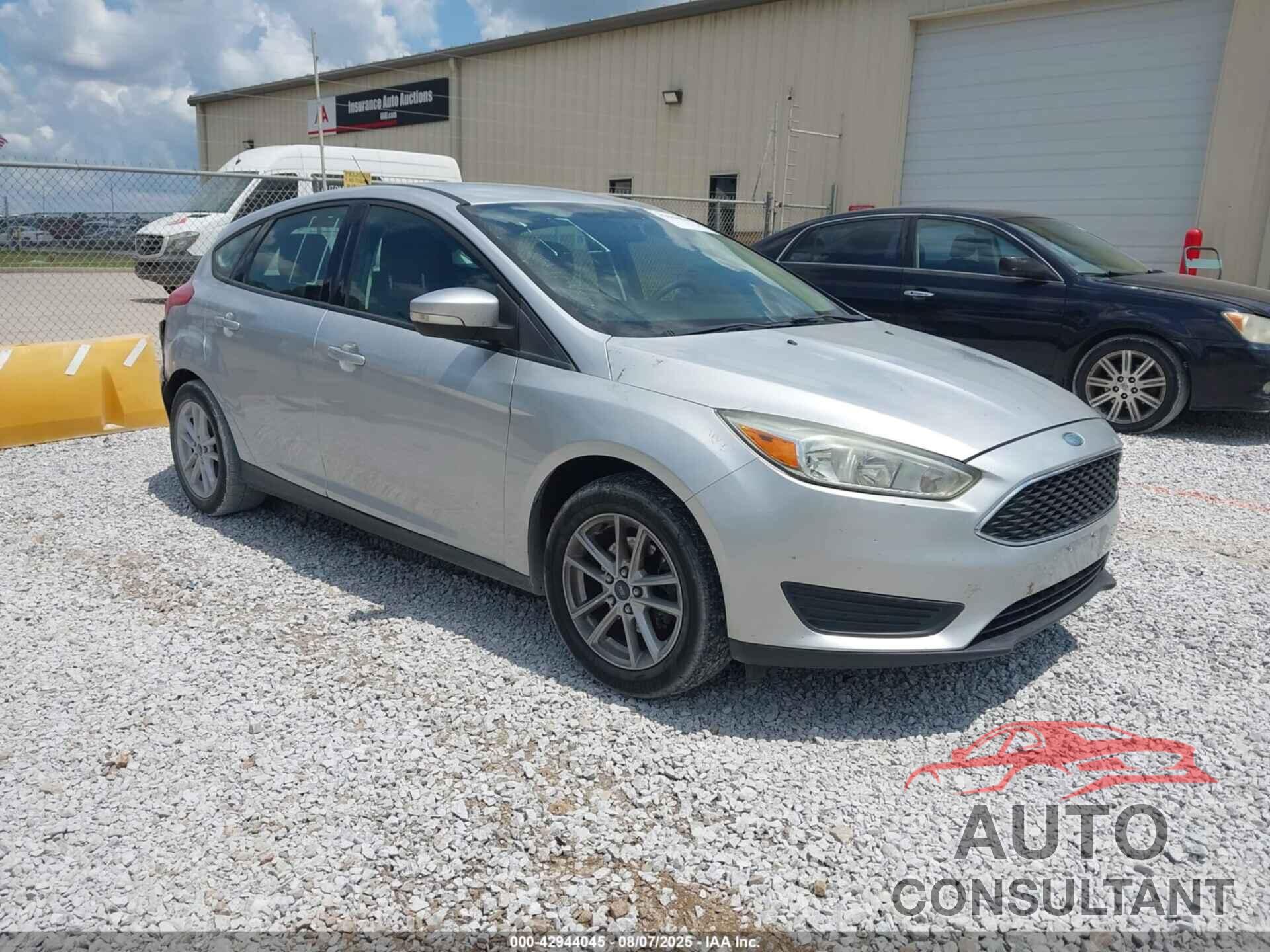 FORD FOCUS 2015 - 1FADP3K29FL301392
