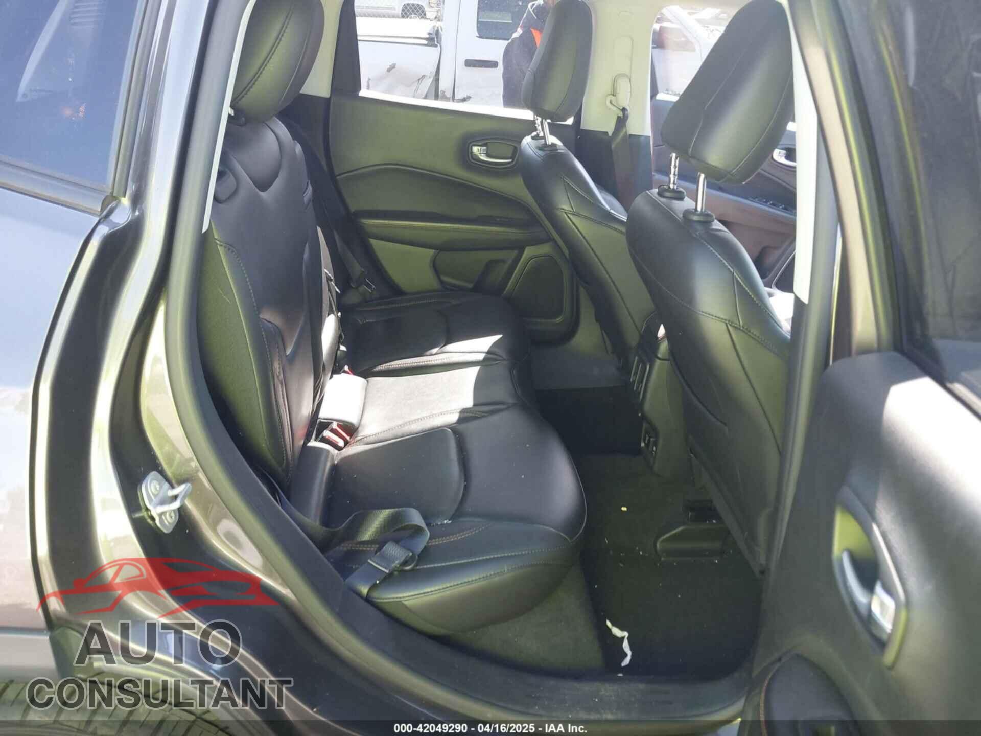 JEEP COMPASS 2018 - 3C4NJDCB8JT284845