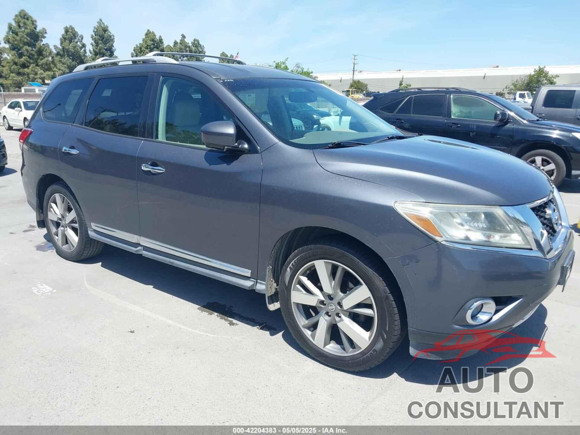 NISSAN PATHFINDER 2013 - 5N1AR2MN3DC604721