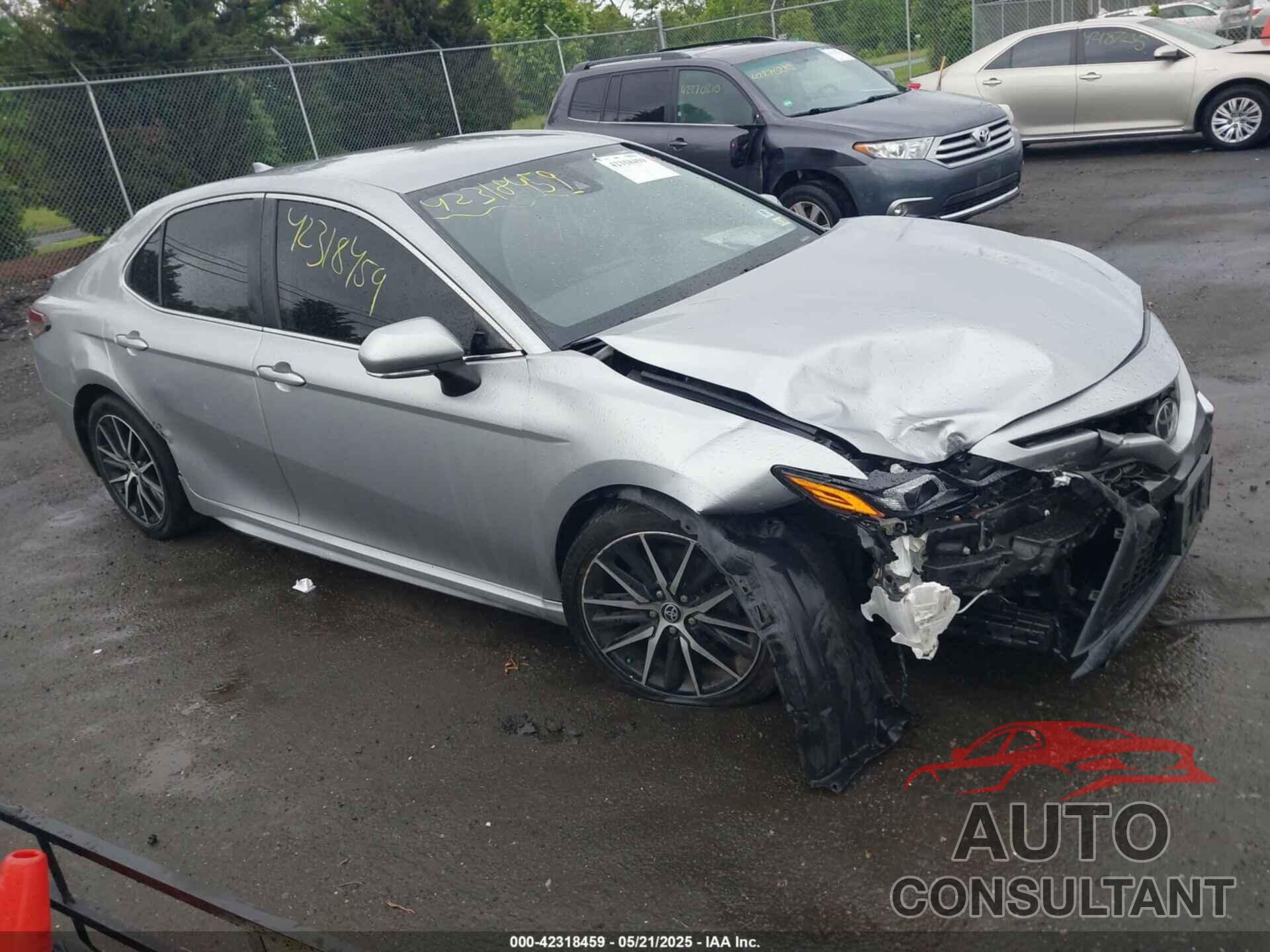 TOYOTA CAMRY 2022 - 4T1G11BK9NU060998