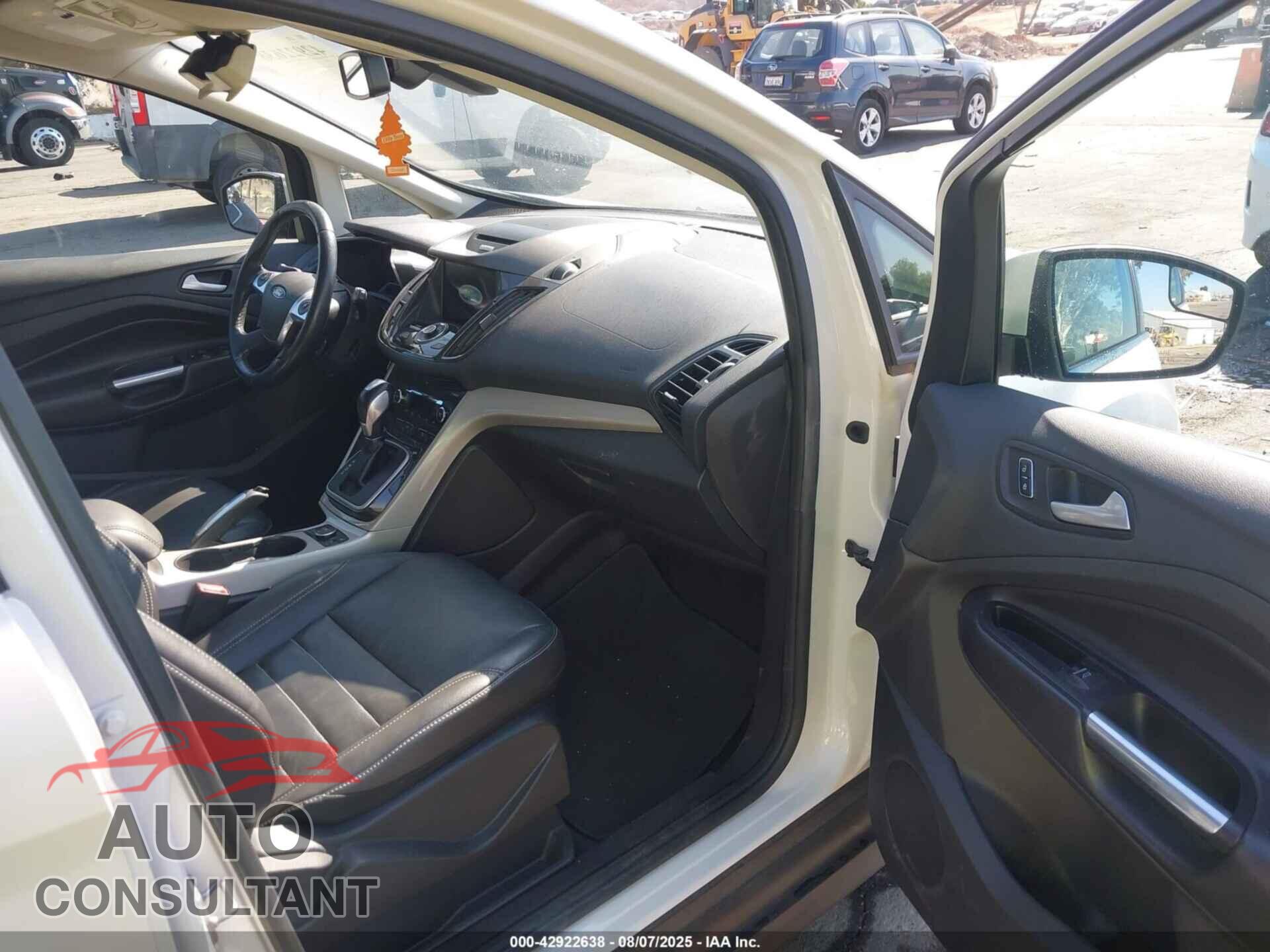 FORD C-MAX ENERGI 2016 - 1FADP5CU8GL112343