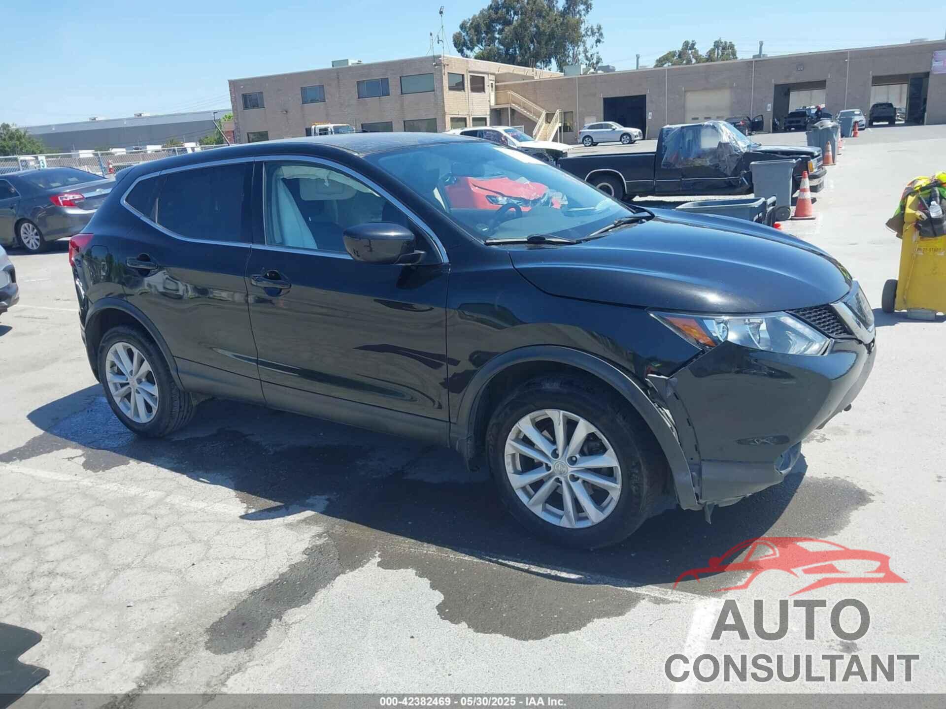 NISSAN ROGUE SPORT 2018 - JN1BJ1CP6JW195625