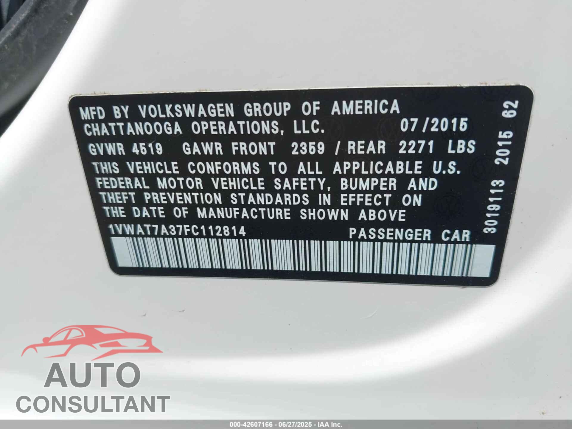 VOLKSWAGEN PASSAT 2015 - 1VWAT7A37FC112814