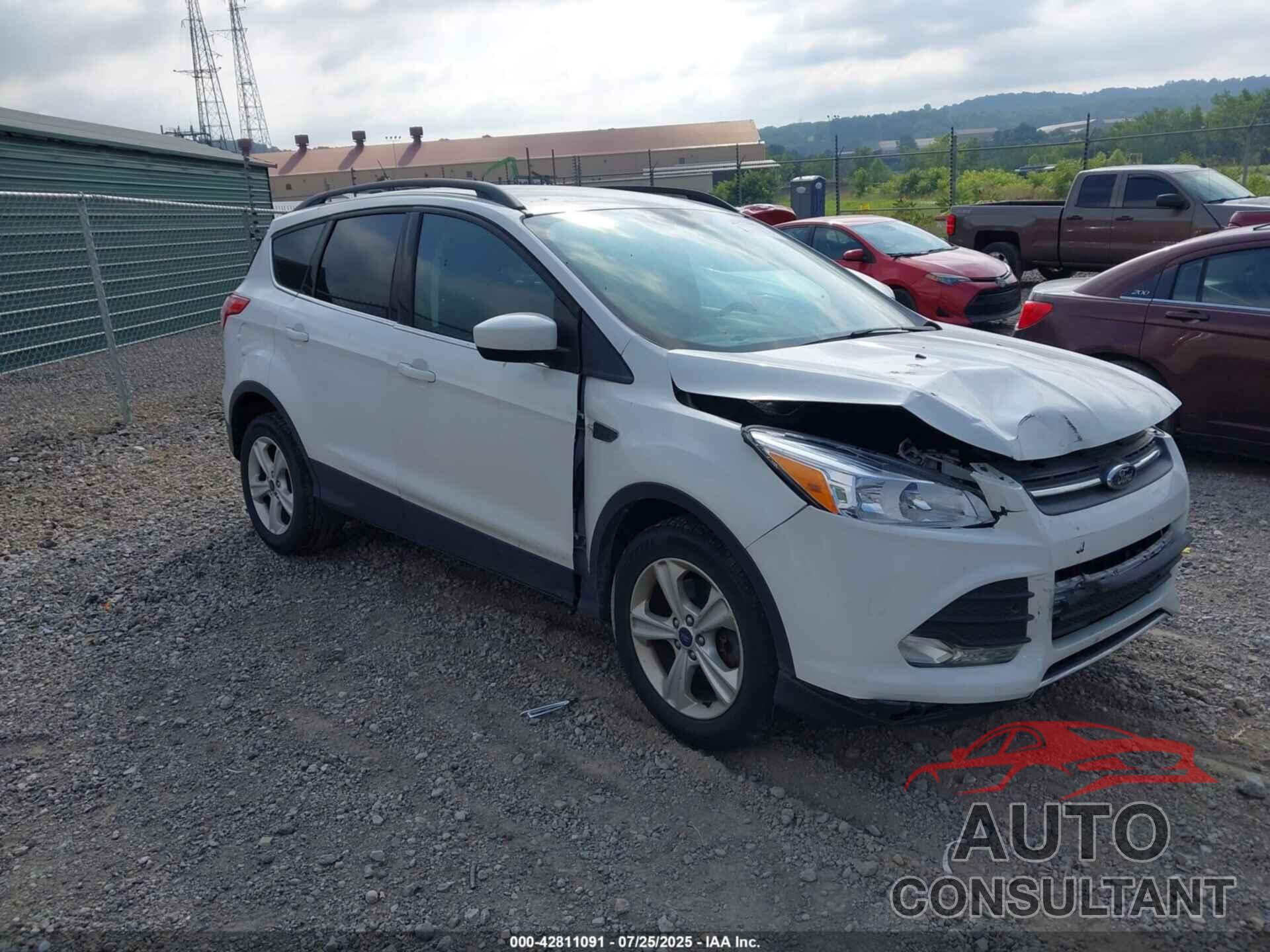 FORD ESCAPE 2015 - 1FMCU9GX5FUB15392