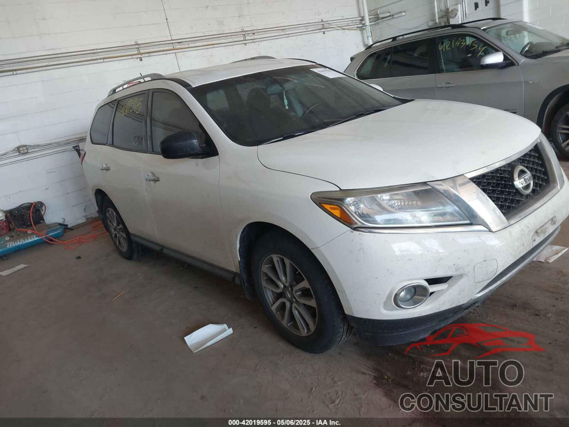 NISSAN PATHFINDER 2015 - 5N1AR2MM6FC658766