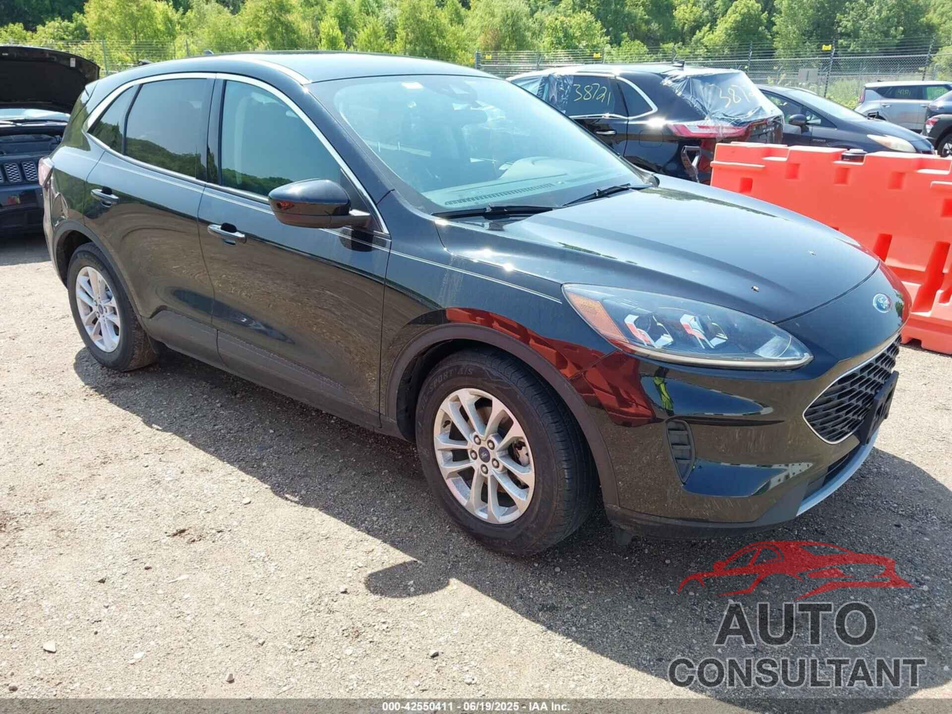 FORD ESCAPE 2020 - 1FMCU0G65LUA23889