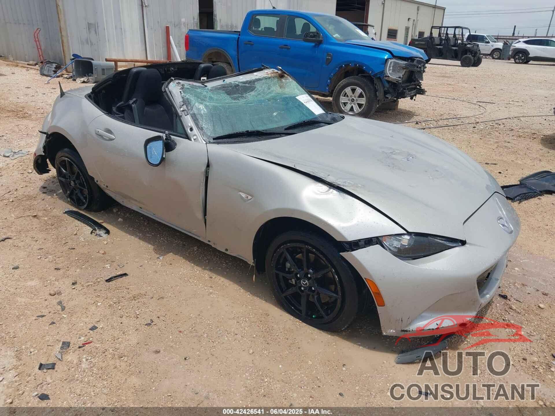 MAZDA MX-5 MIATA 2023 - JM1NDAB77P0551899