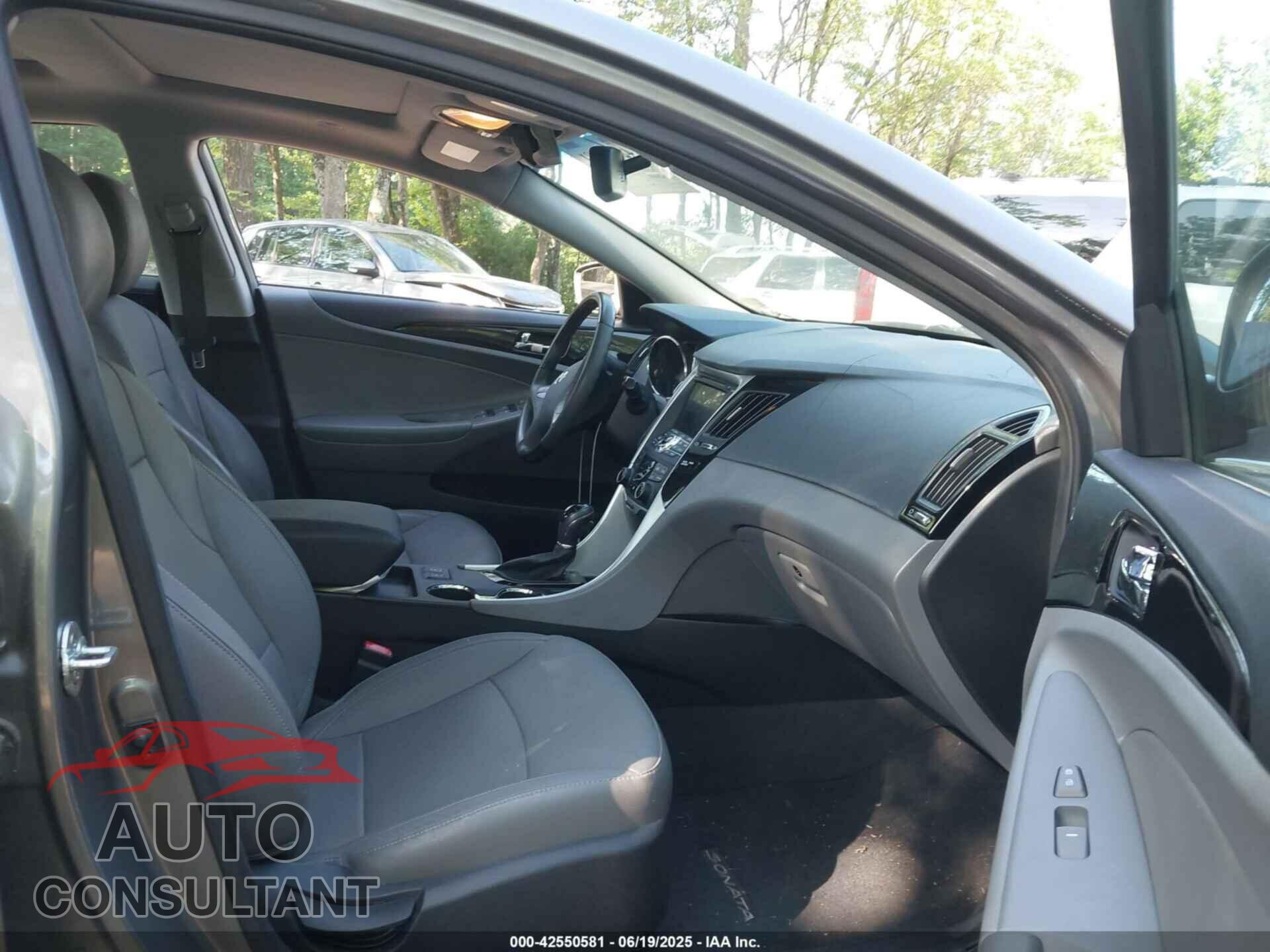HYUNDAI SONATA 2012 - 5NPEC4AC7CH415496