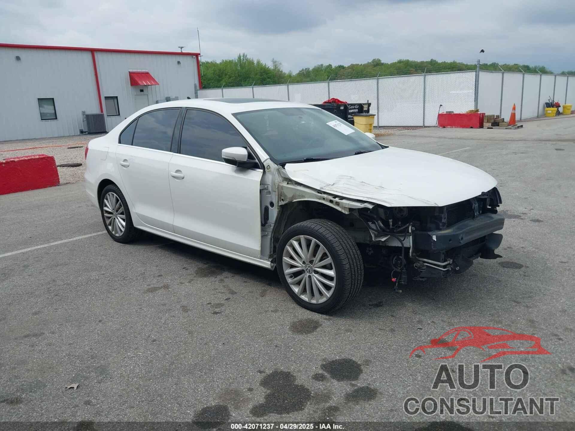 VOLKSWAGEN JETTA 2013 - 3VWLX7AJ8DM375241