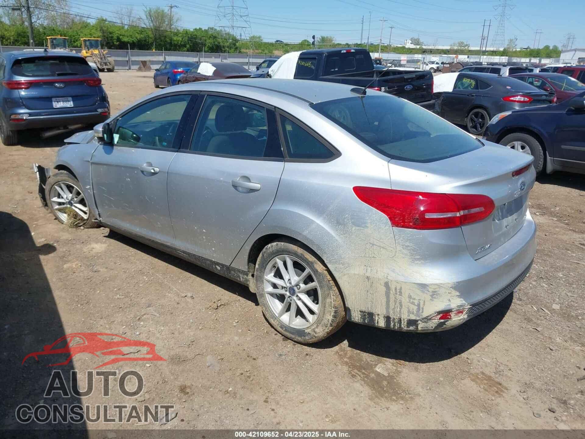 FORD FOCUS 2017 - 1FADP3F23HL286837
