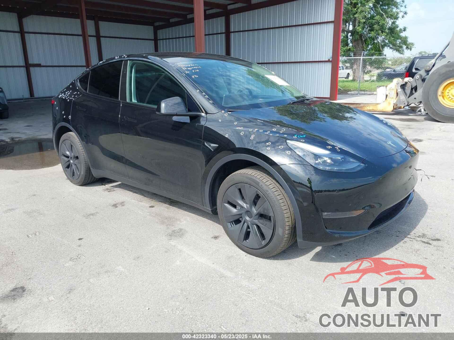 TESLA MODEL Y 2025 - 7SAYGDEE5SA339710