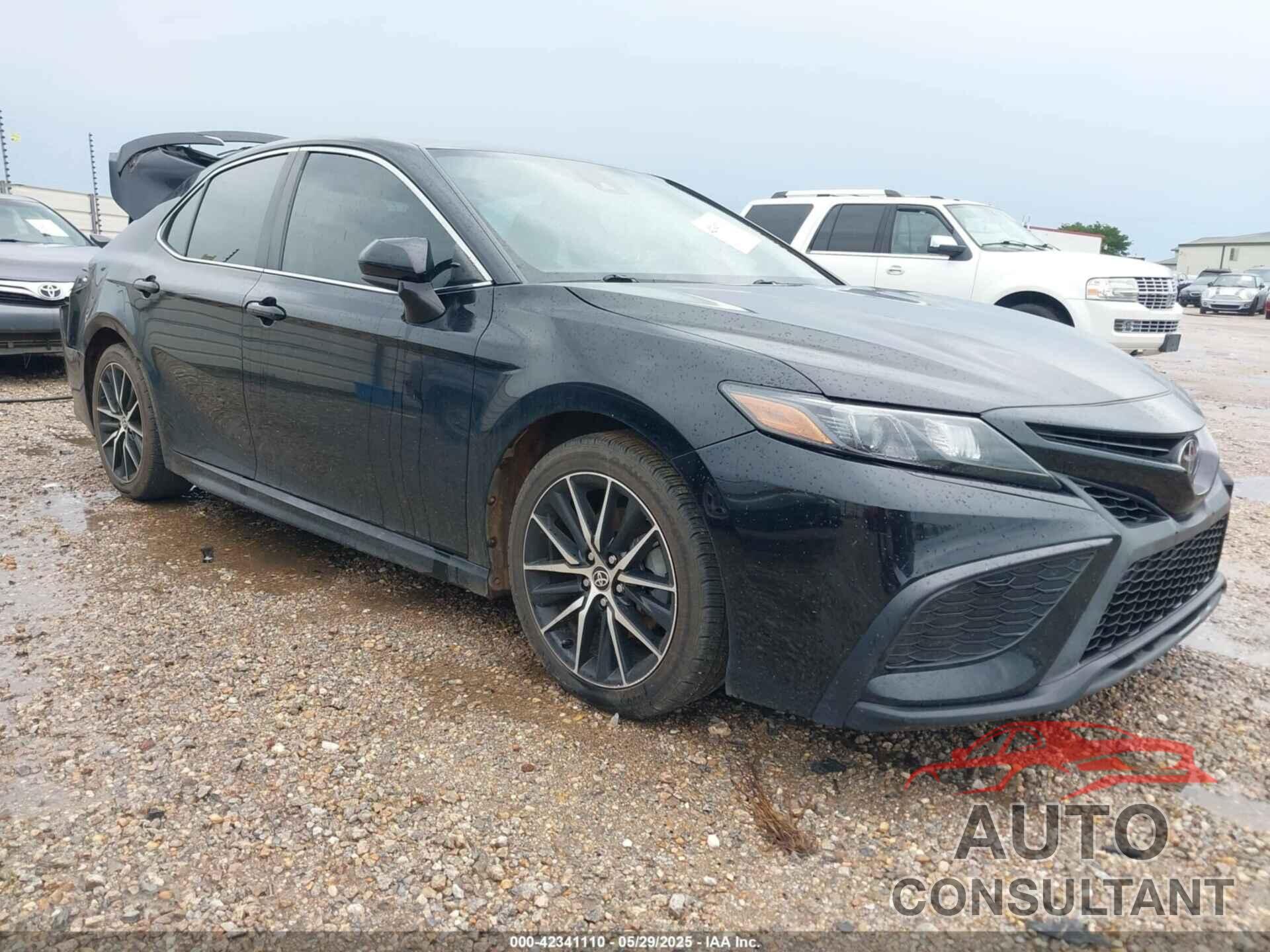 TOYOTA CAMRY 2021 - 4T1G11AK1MU517769
