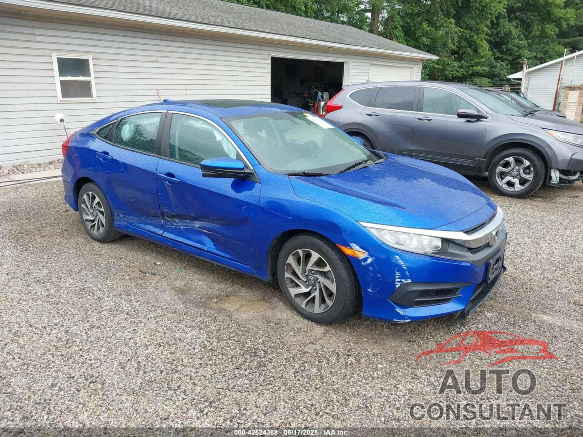 HONDA CIVIC 2018 - 2HGFC2F74JH579106