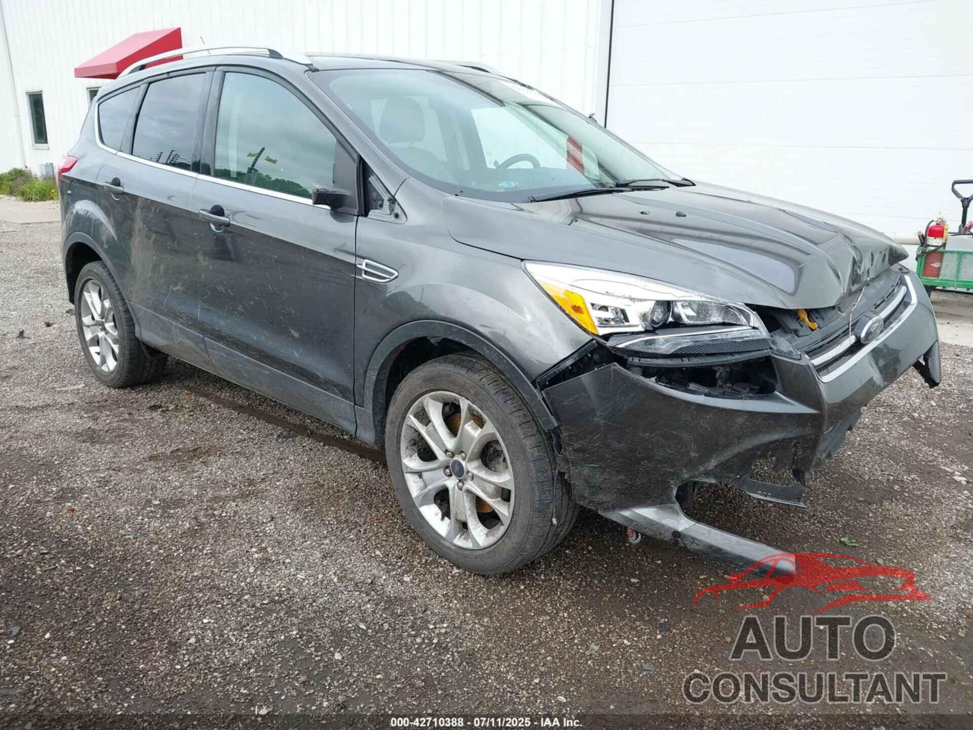 FORD ESCAPE 2016 - 1FMCU9J97GUC58582