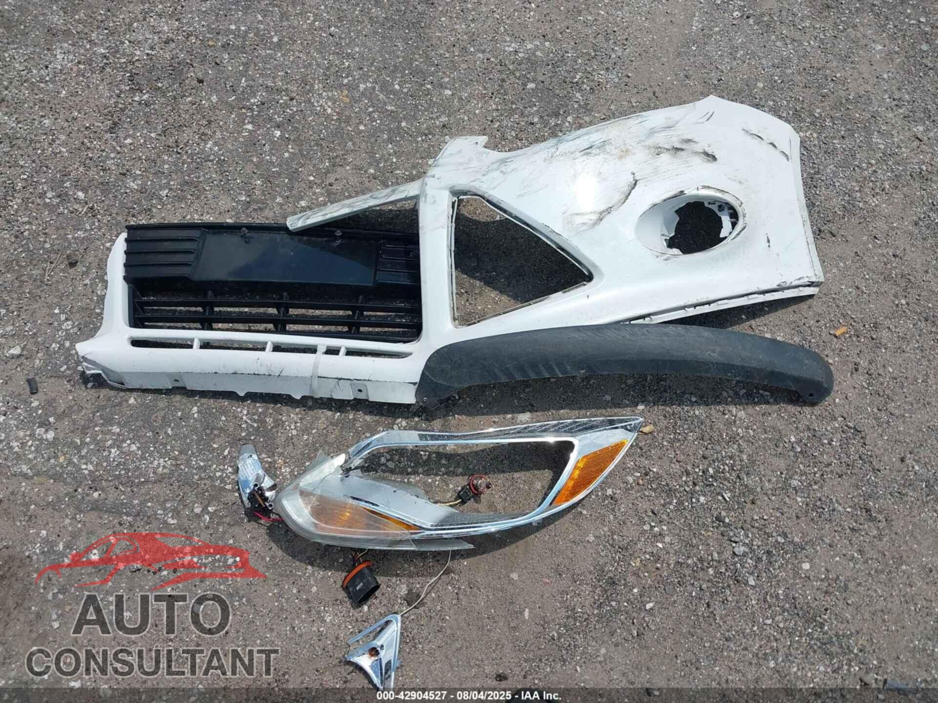 FORD FOCUS 2012 - 1FAHP3M22CL475458