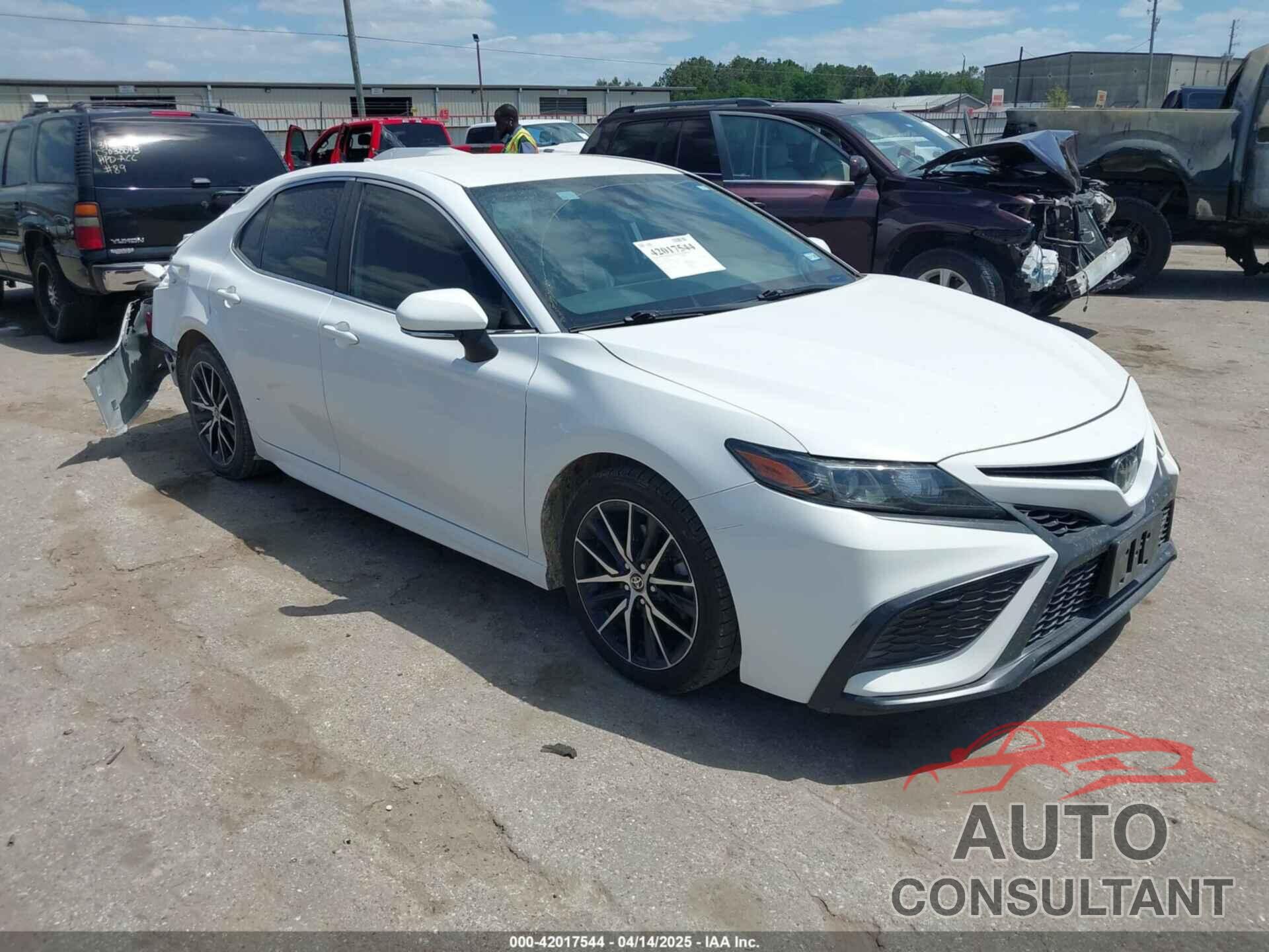 TOYOTA CAMRY 2022 - 4T1G11AKXNU693057
