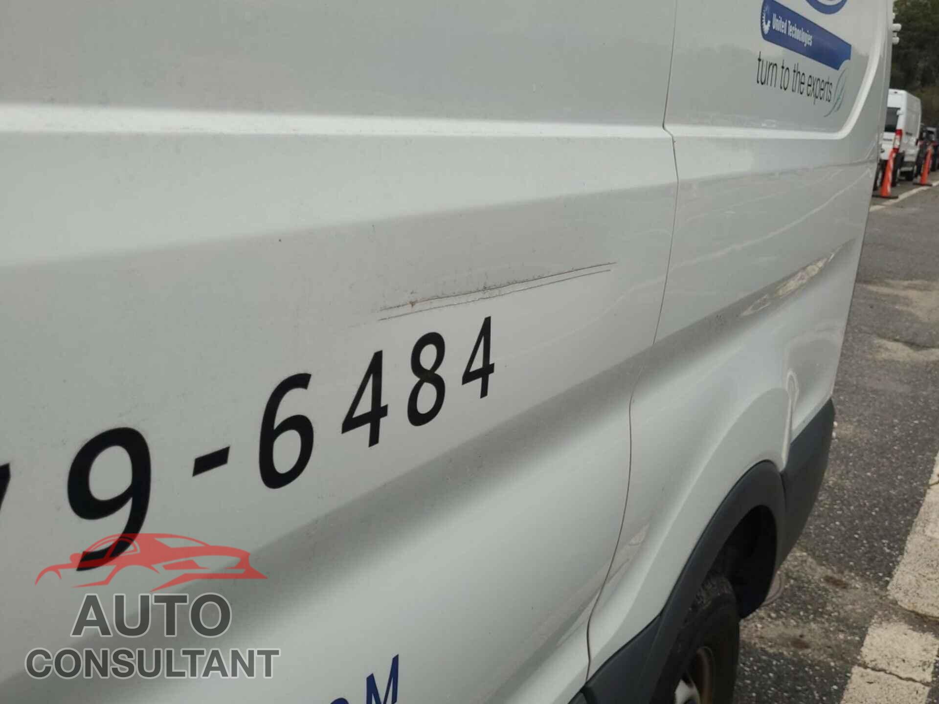 FORD TRANSIT-250 2015 - 1FTNR1YM3FKB32983