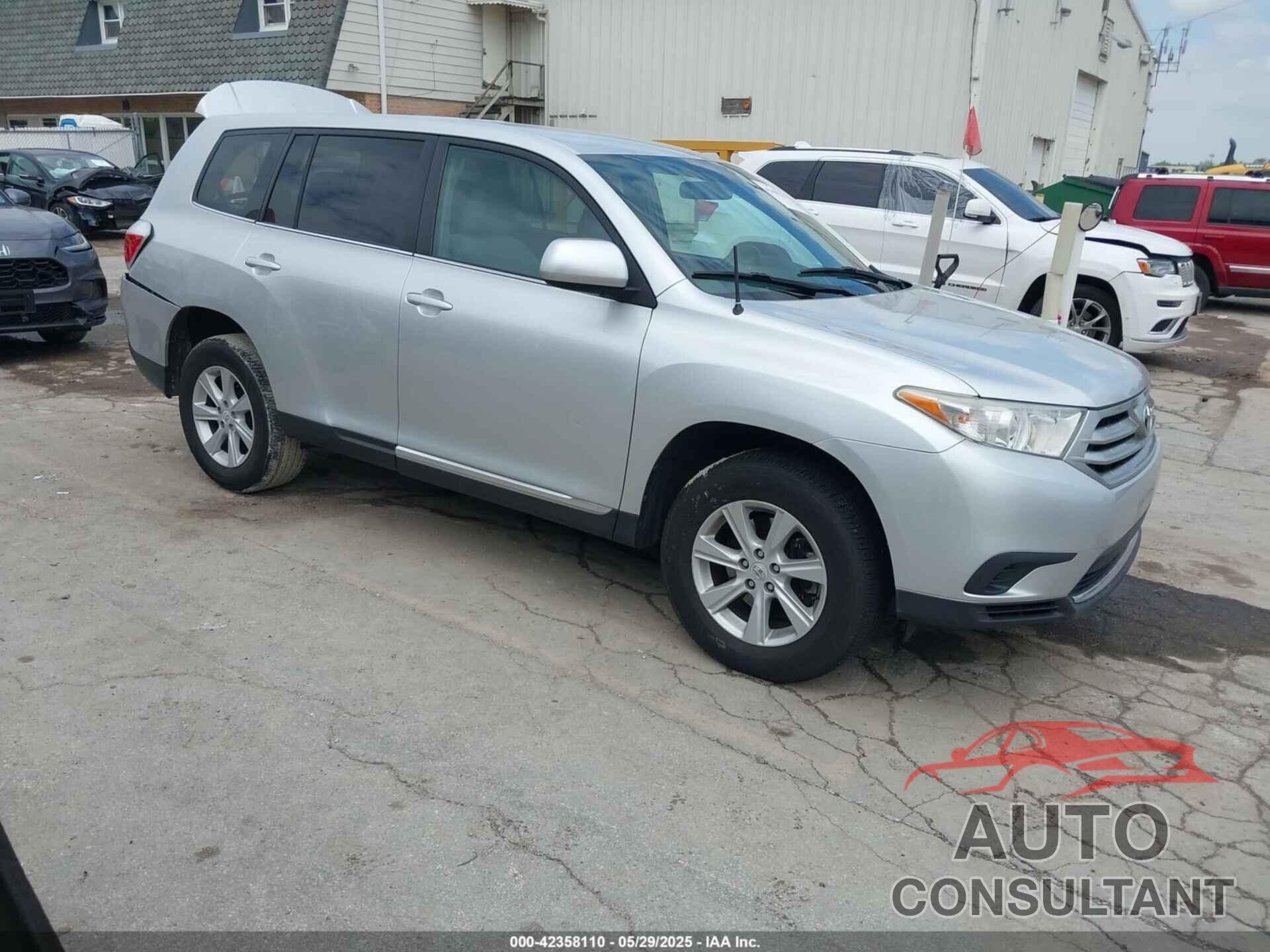 TOYOTA HIGHLANDER 2011 - 5TDBK3EH0BS063621