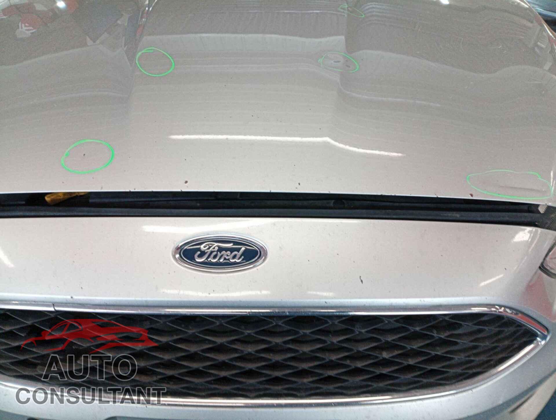 FORD FOCUS 2017 - 1FADP3E23HL272132