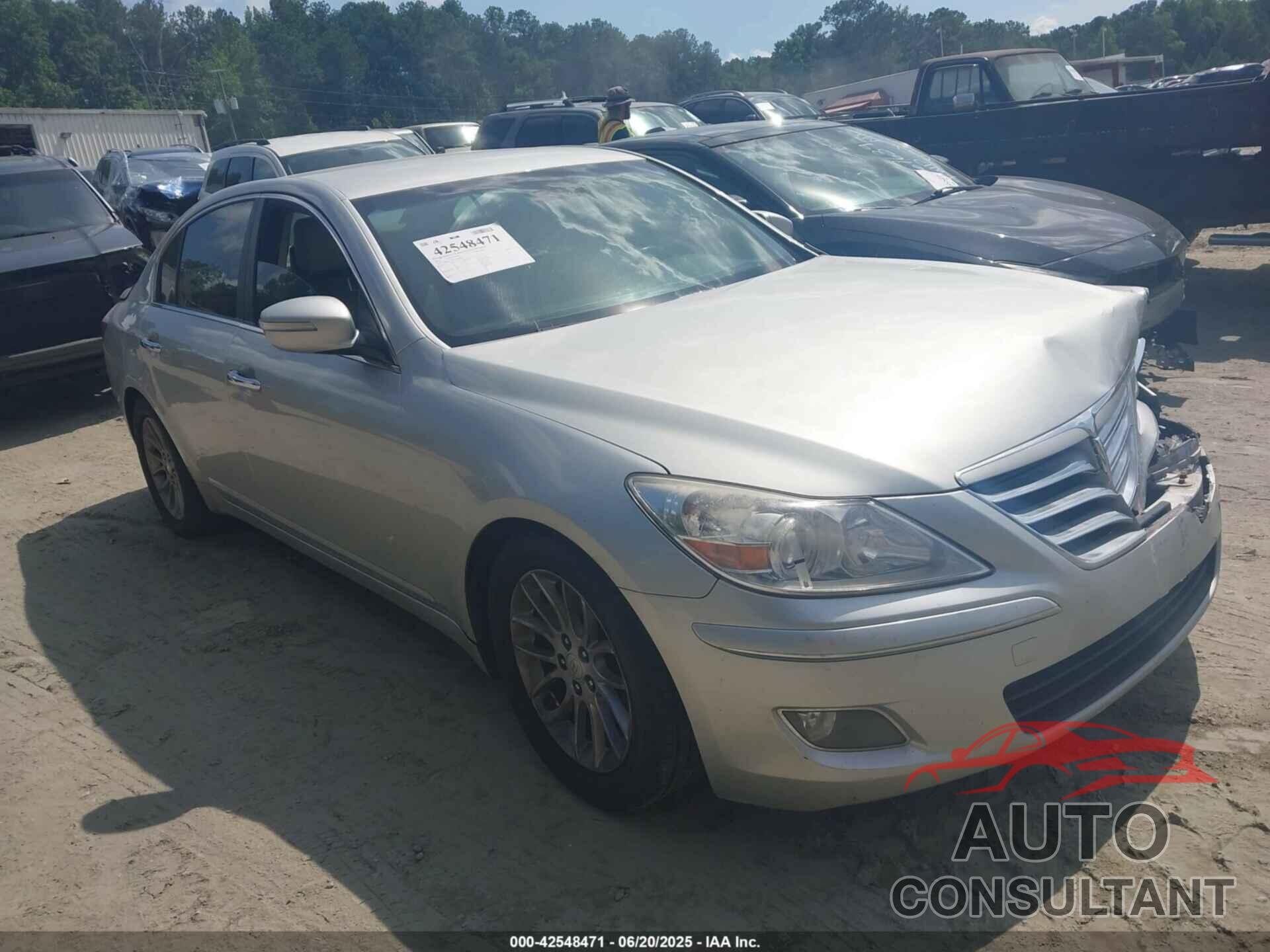 HYUNDAI GENESIS 2011 - KMHGC4DE7BU138645