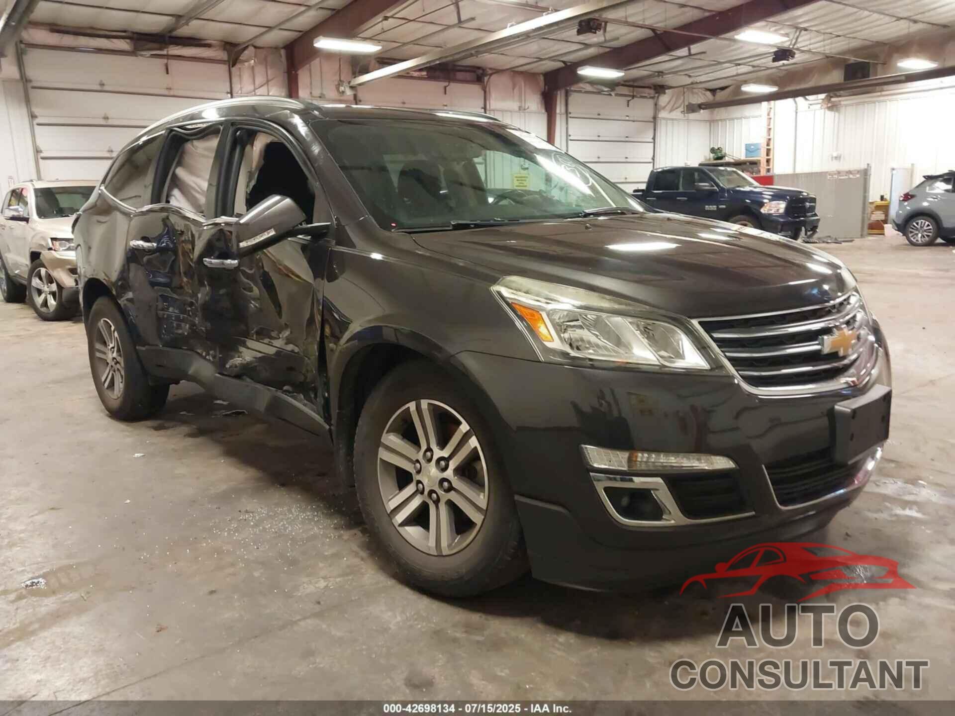 CHEVROLET TRAVERSE 2017 - 1GNKVGKD2HJ193090