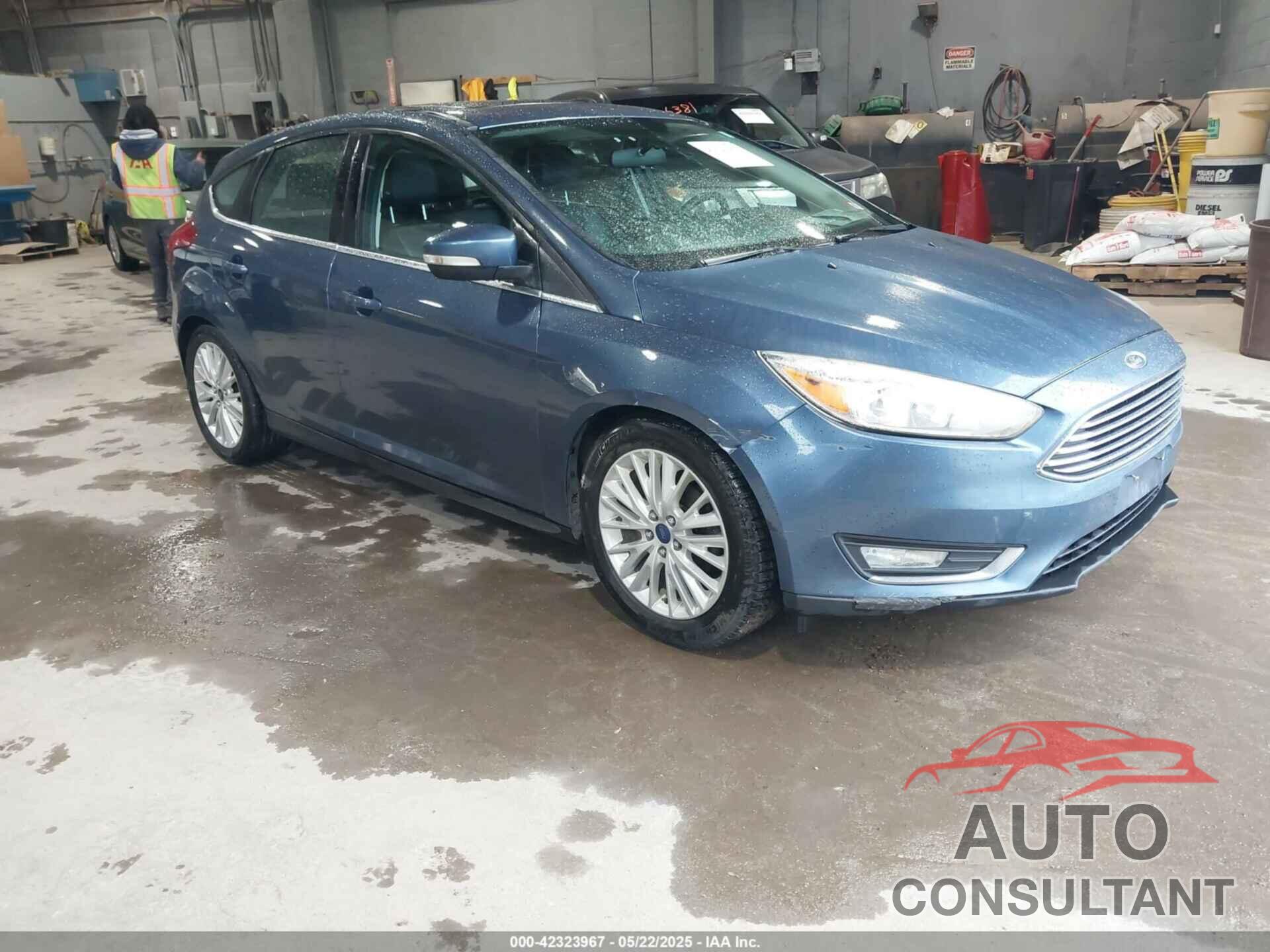 FORD FOCUS 2018 - 1FADP3N29JL242428