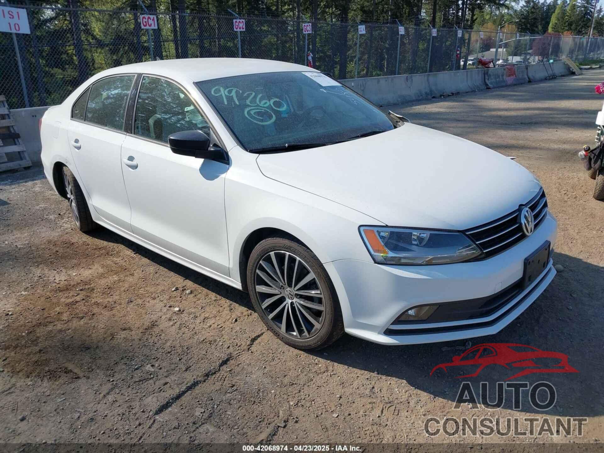 VOLKSWAGEN JETTA 2015 - 3VWD17AJ0FM202581