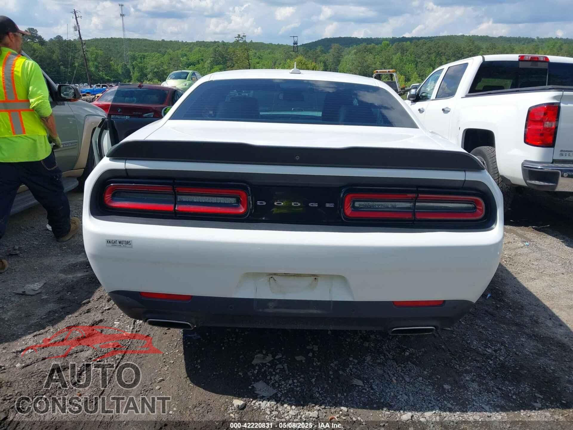 DODGE CHALLENGER 2018 - 2C3CDZAG8JH132877