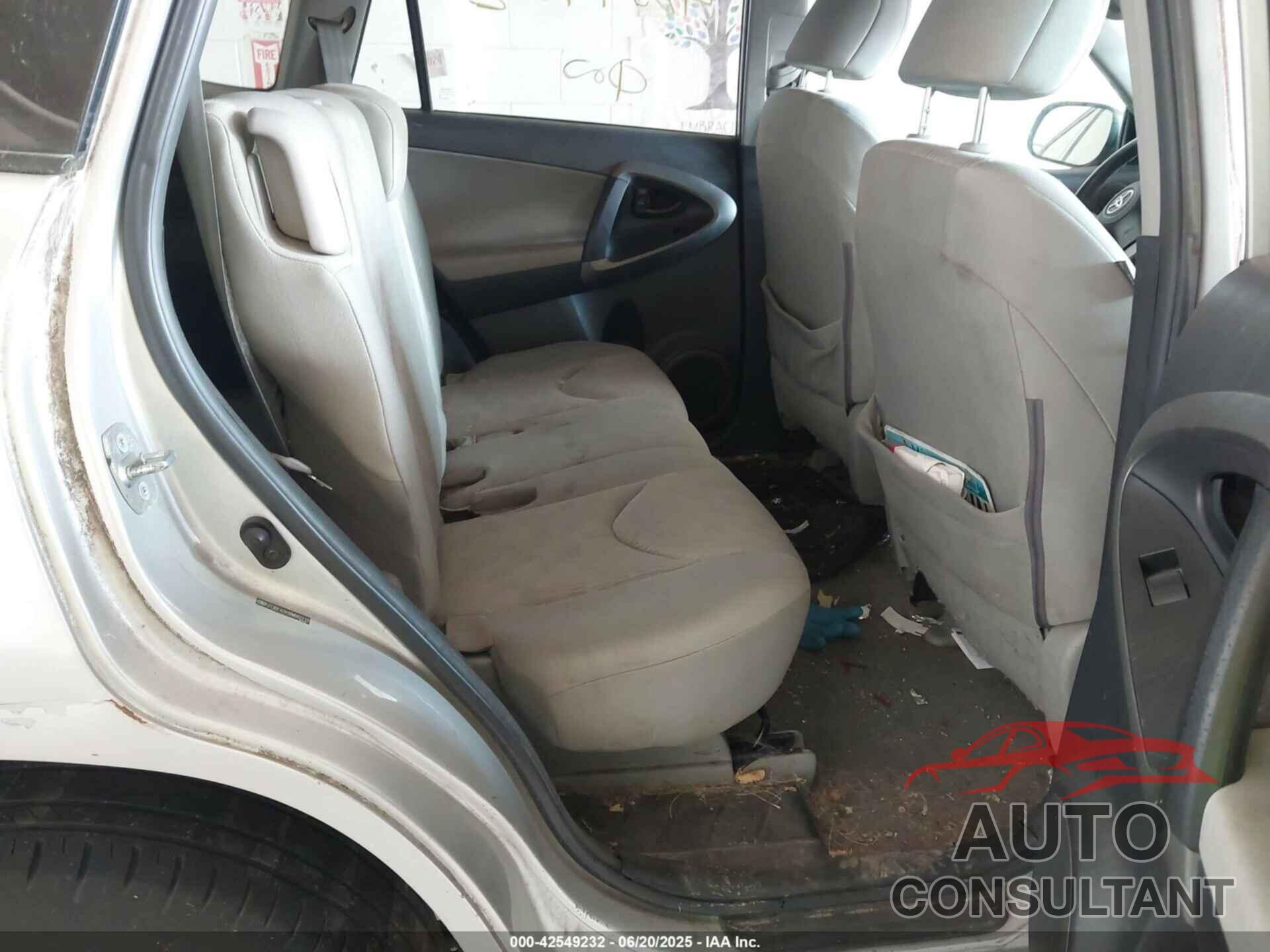TOYOTA RAV4 2011 - 2T3BF4DV2BW082719