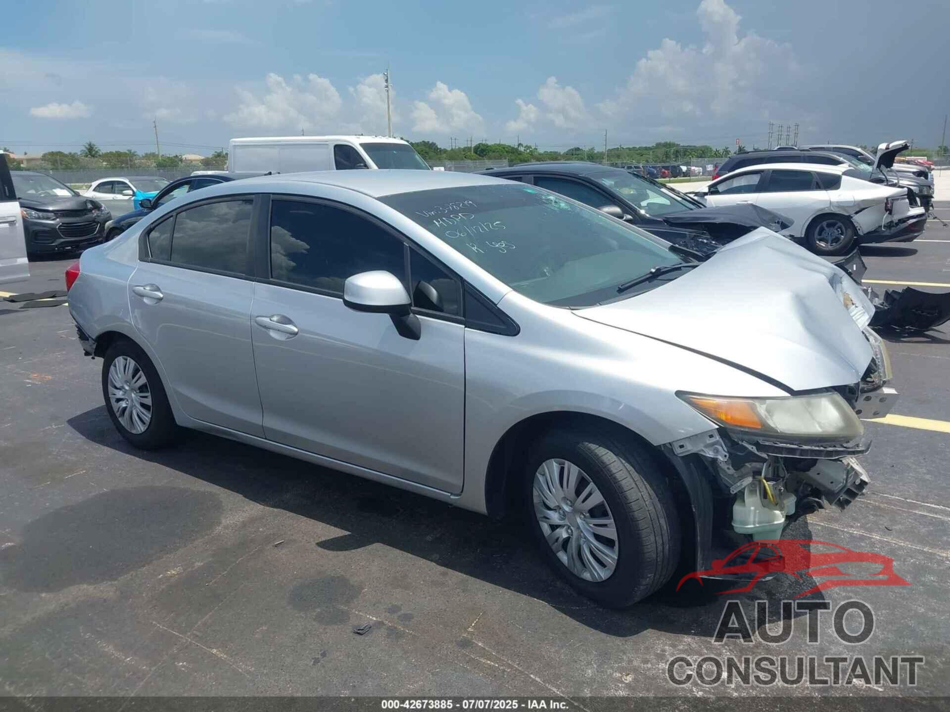 HONDA CIVIC 2012 - 19XFB2F50CE378219