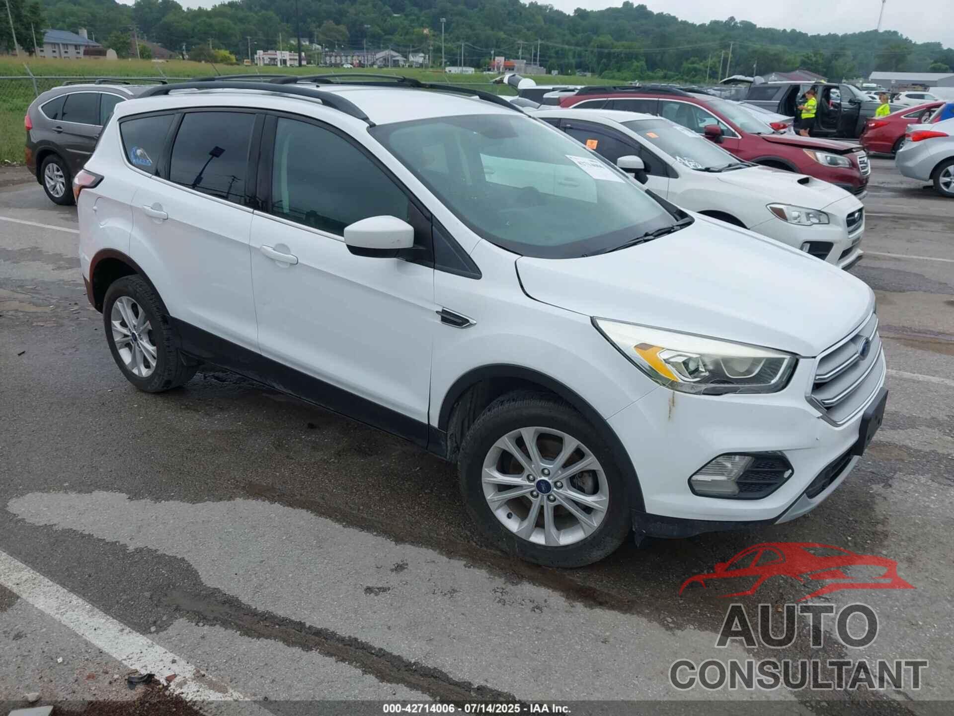 FORD ESCAPE 2017 - 1FMCU0GD6HUE70141